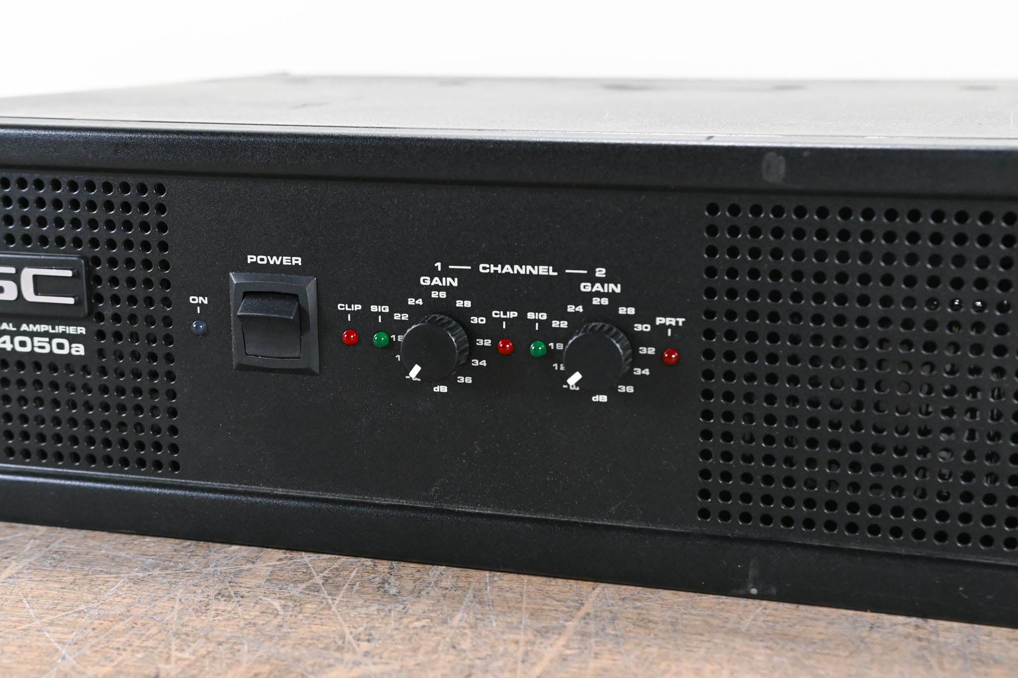 QSC RMX 4050a Two-Channel Power Amplifier