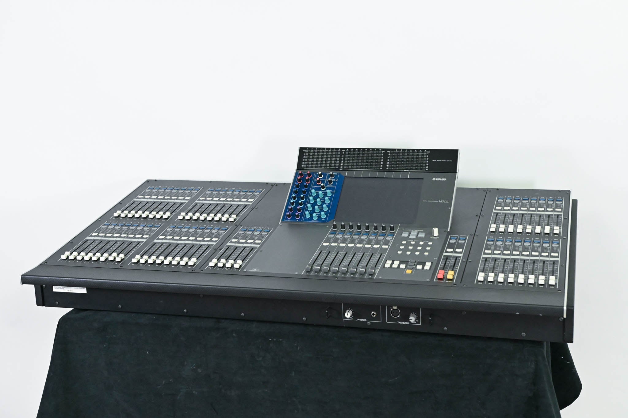 Yamaha M7CL-48ES 48-Channel EtherSound Digital Audio Mixer