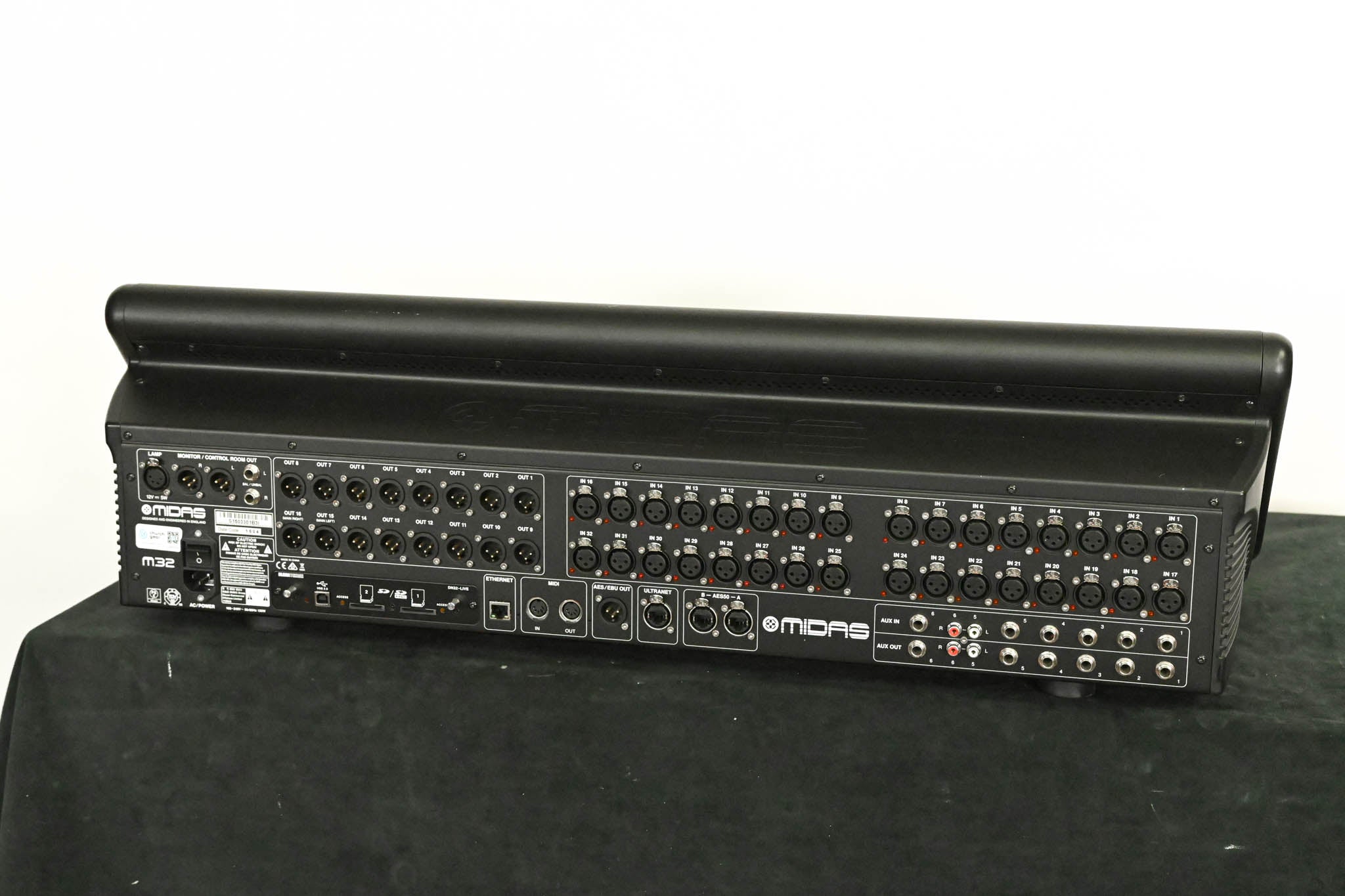 Midas M32 40-Channel Digital Audio Mixing Console
