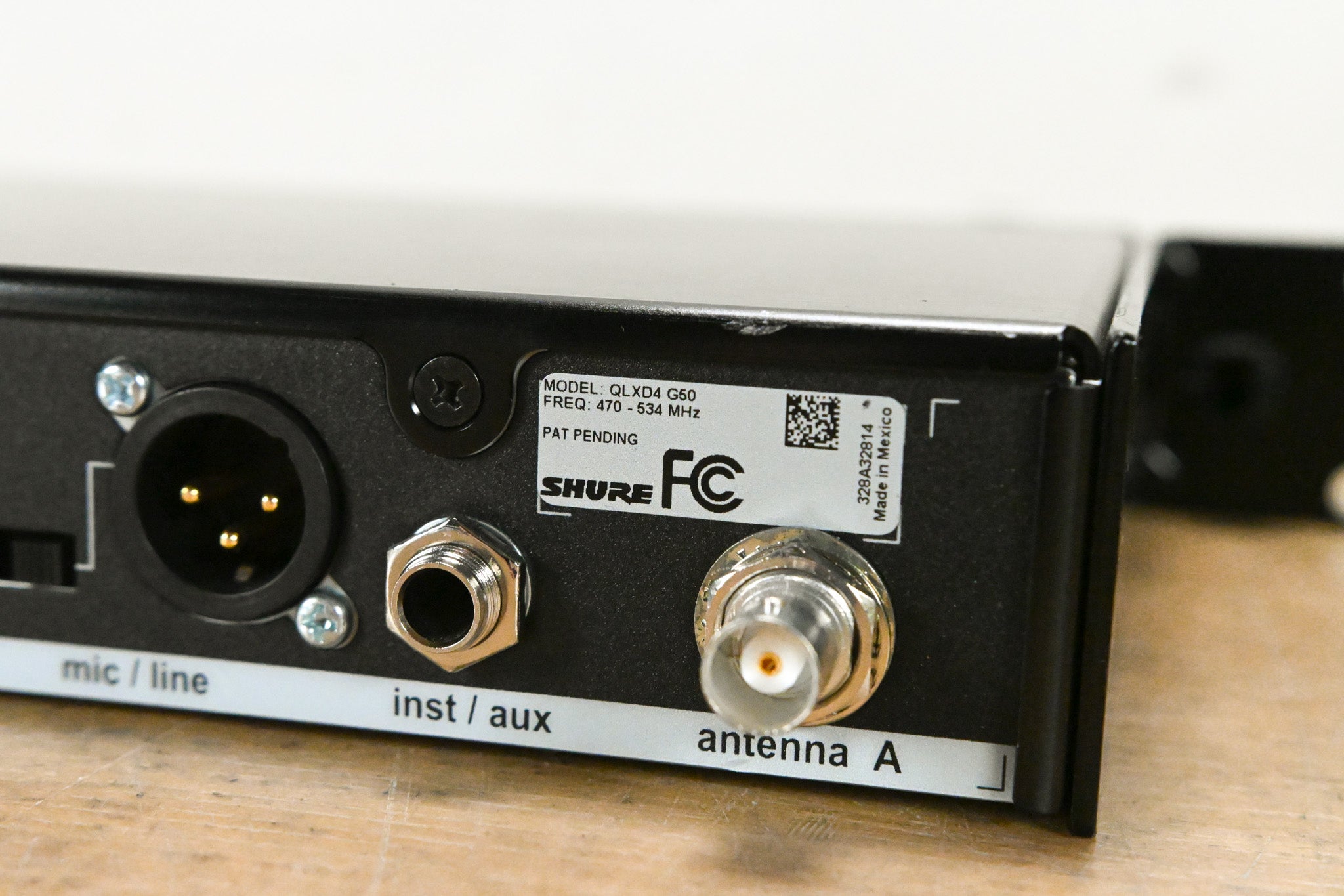 Shure QLXD24/KSM9HS Digital Handheld Wireless System - G50 Band (NO PSU)