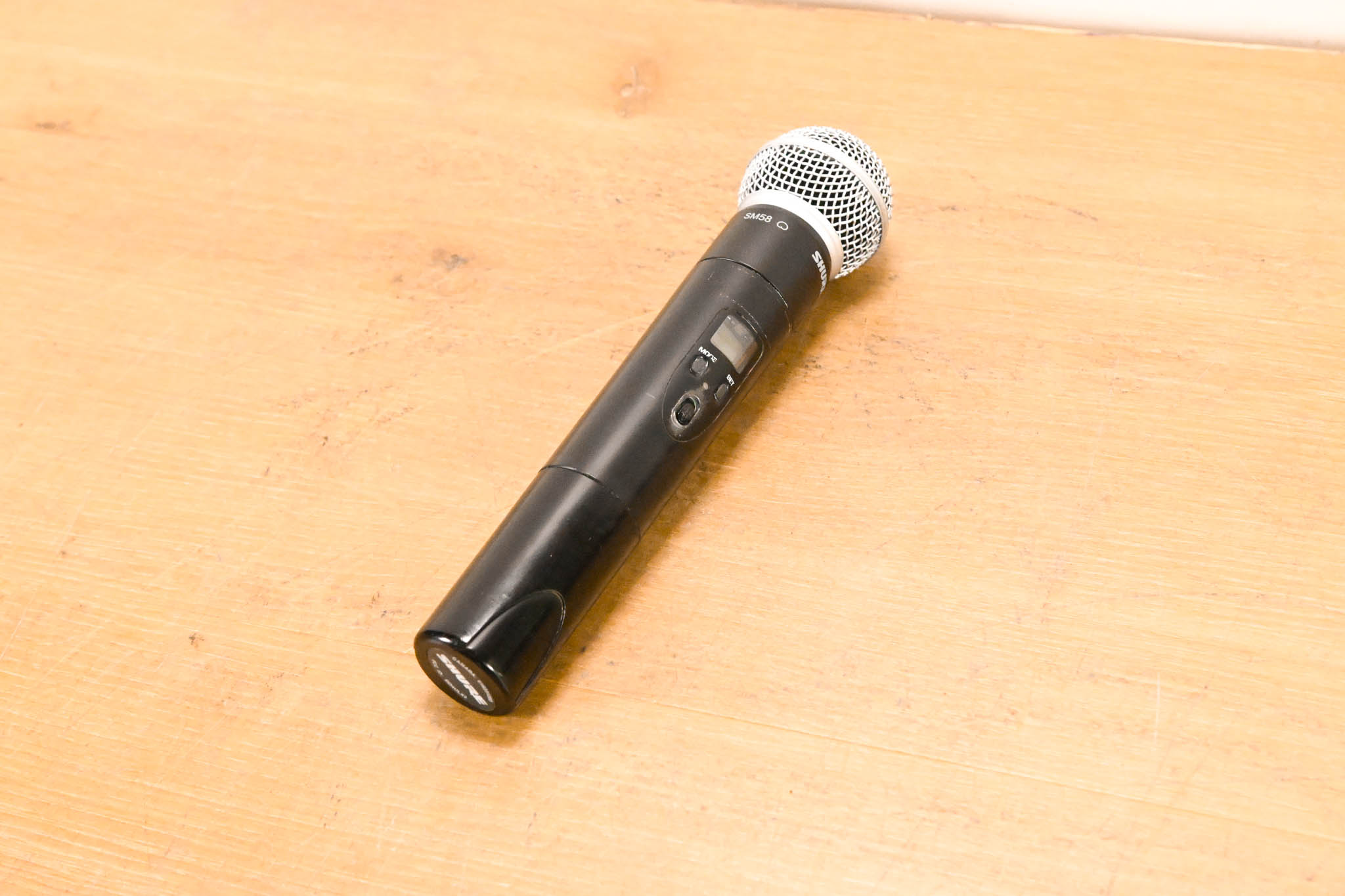 Shure ULXS24/58 Handheld Wireless System - J1 Band (NO POWER SUPPLY)