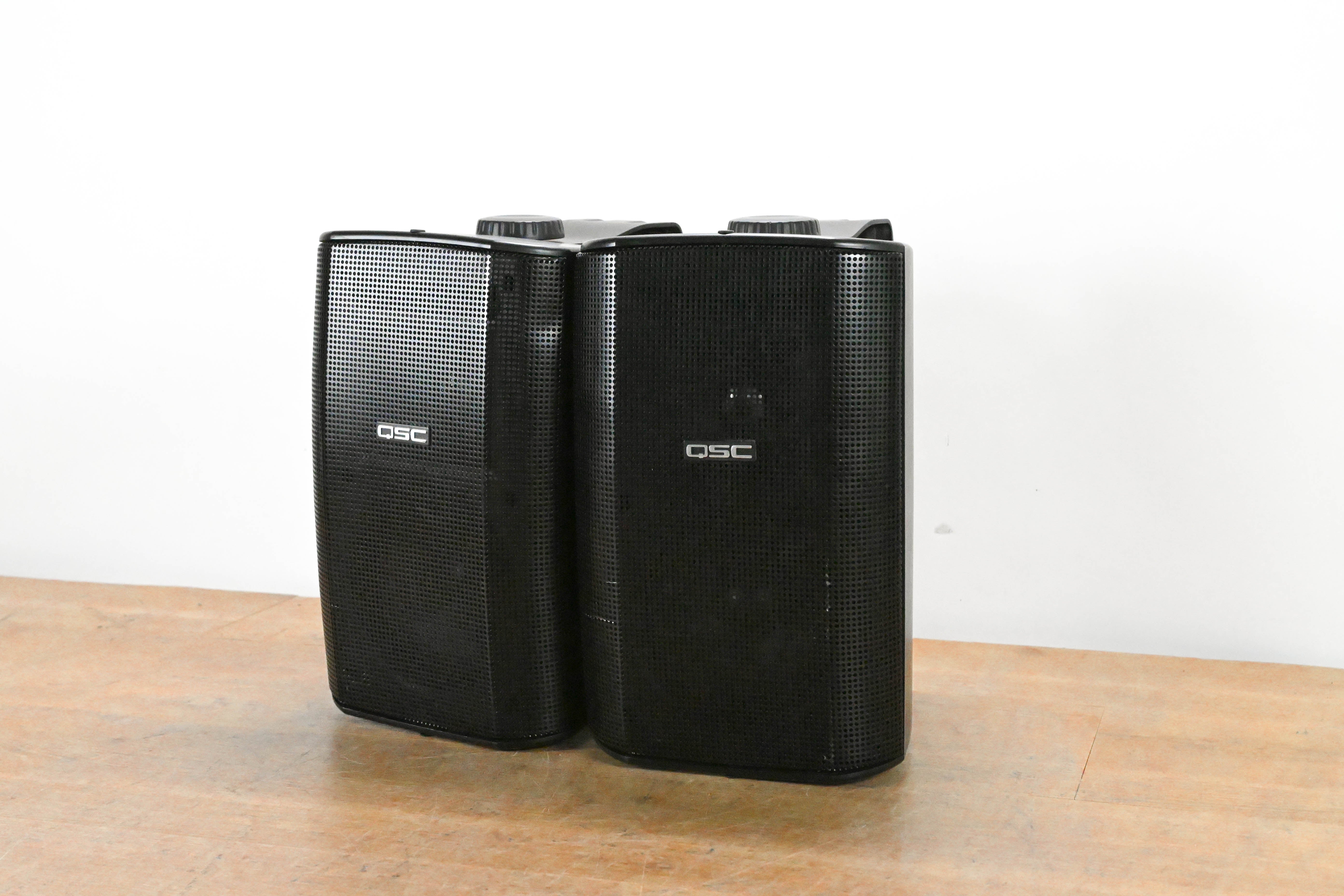 QSC AD-S52 AcousticDesign 5.25" 2 Way Loudspeaker (PAIR)