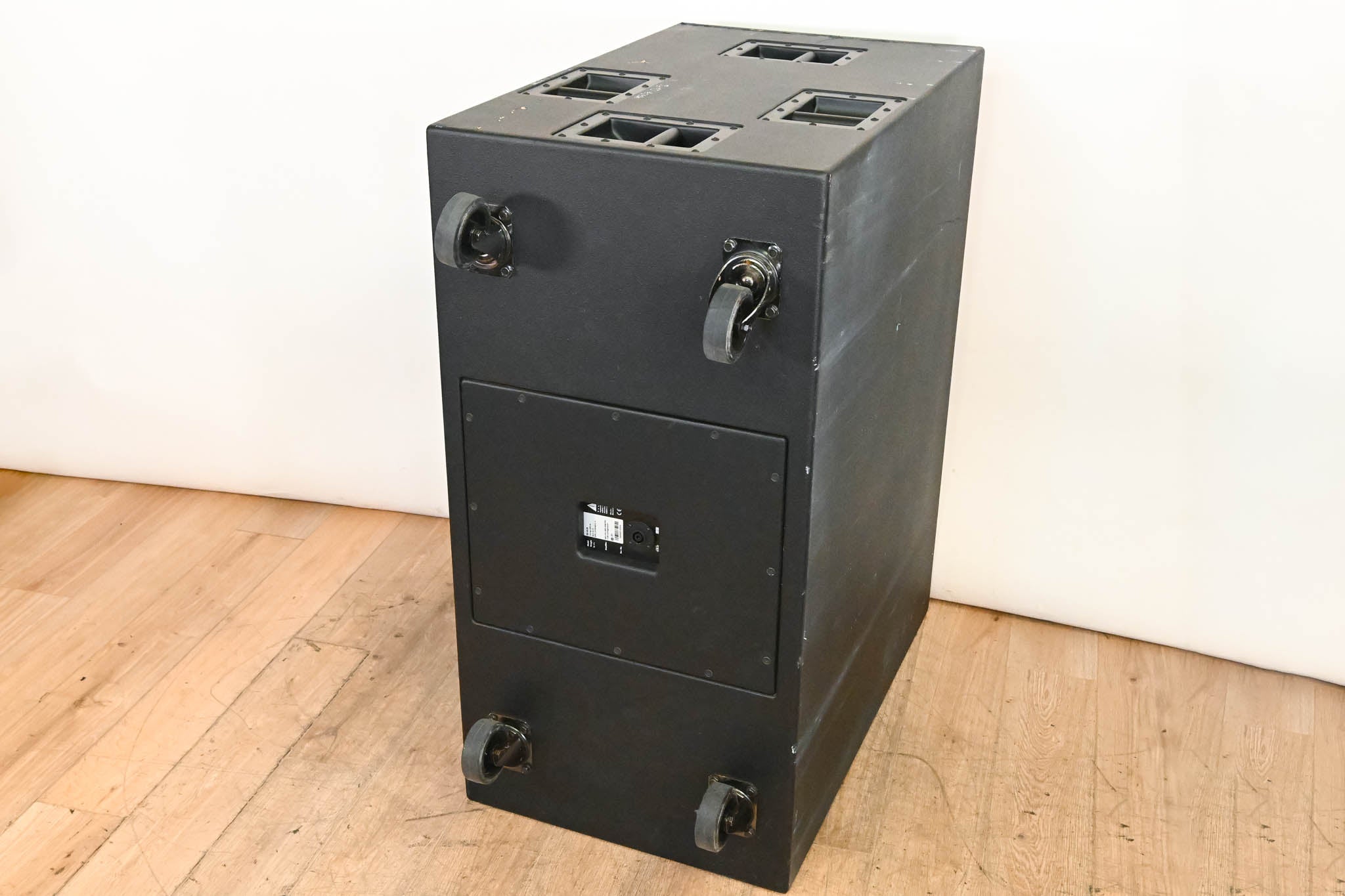 d&b audiotechnik B2-SUB 2 x 18" Passive Subwoofer