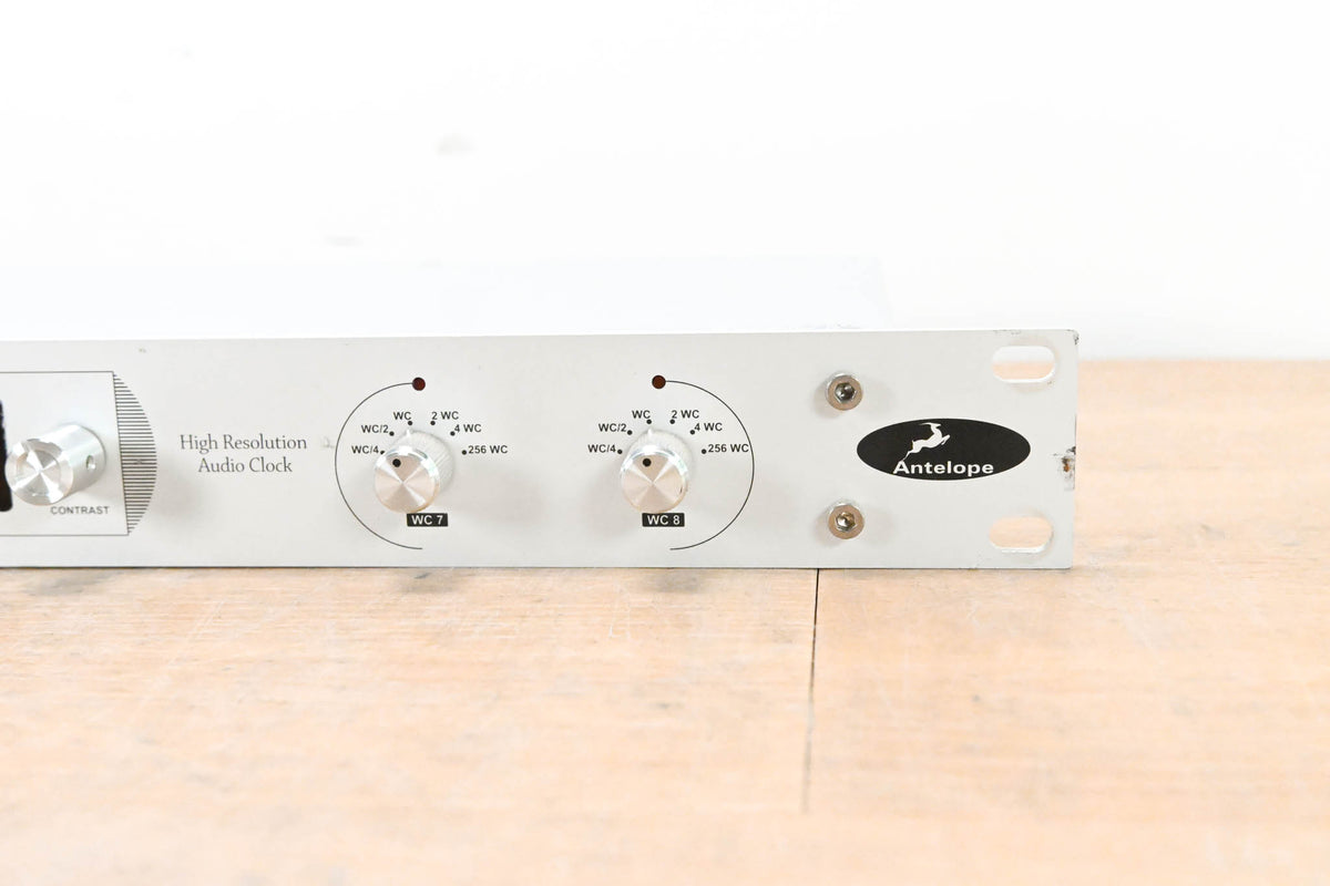 Antelope Audio Isochrone OCX Audio Master Clock