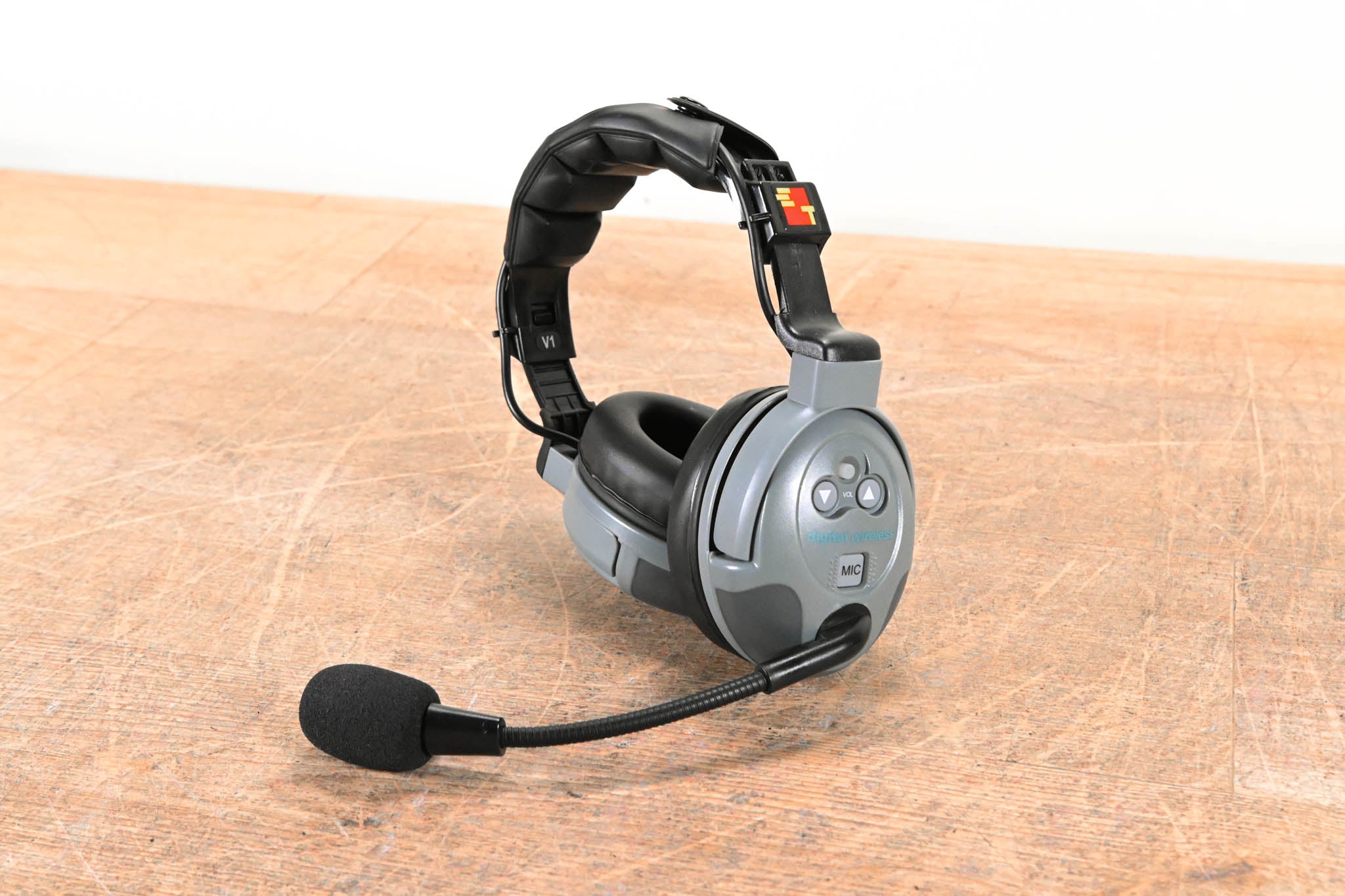 Eartec ComSTAR Dual-Ear Full Duplex Wireless Headset