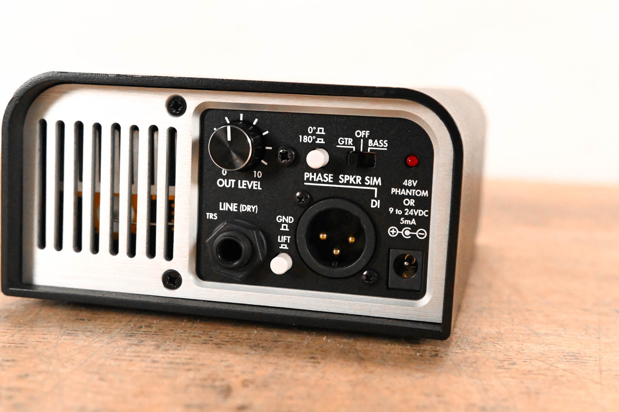 Two Notes Torpedo Captor 8Ω Reactive Load Box & DI (NO PSU)