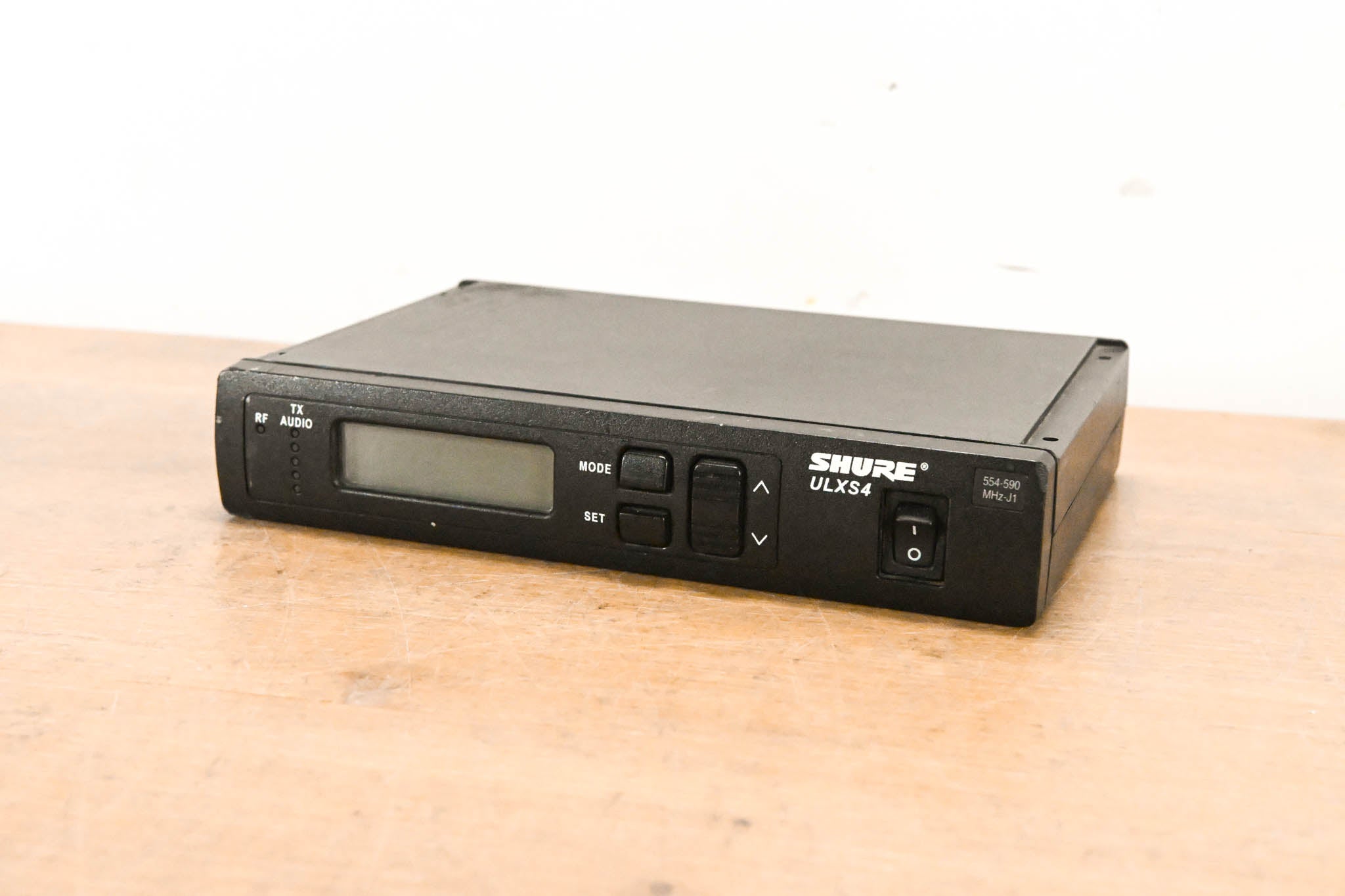 Shure ULXS4 Wireless Receiver - J1 Band: 554-590 MHz (NO POWER SUPPLY)