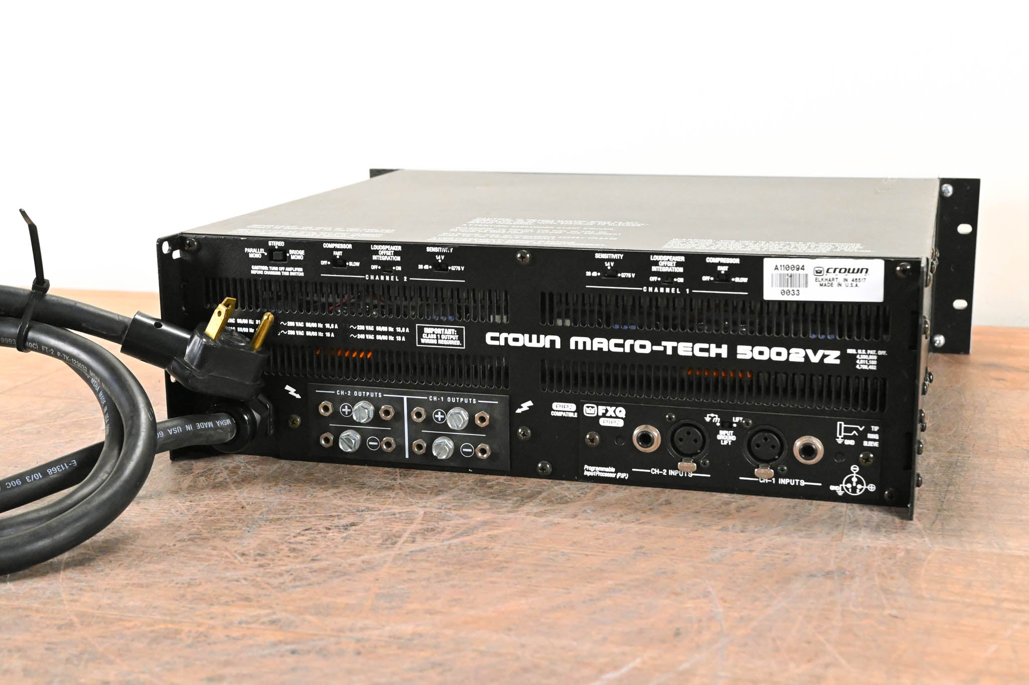 Crown Macro-Tech 5002VZ 2-Channel Power Amplifier