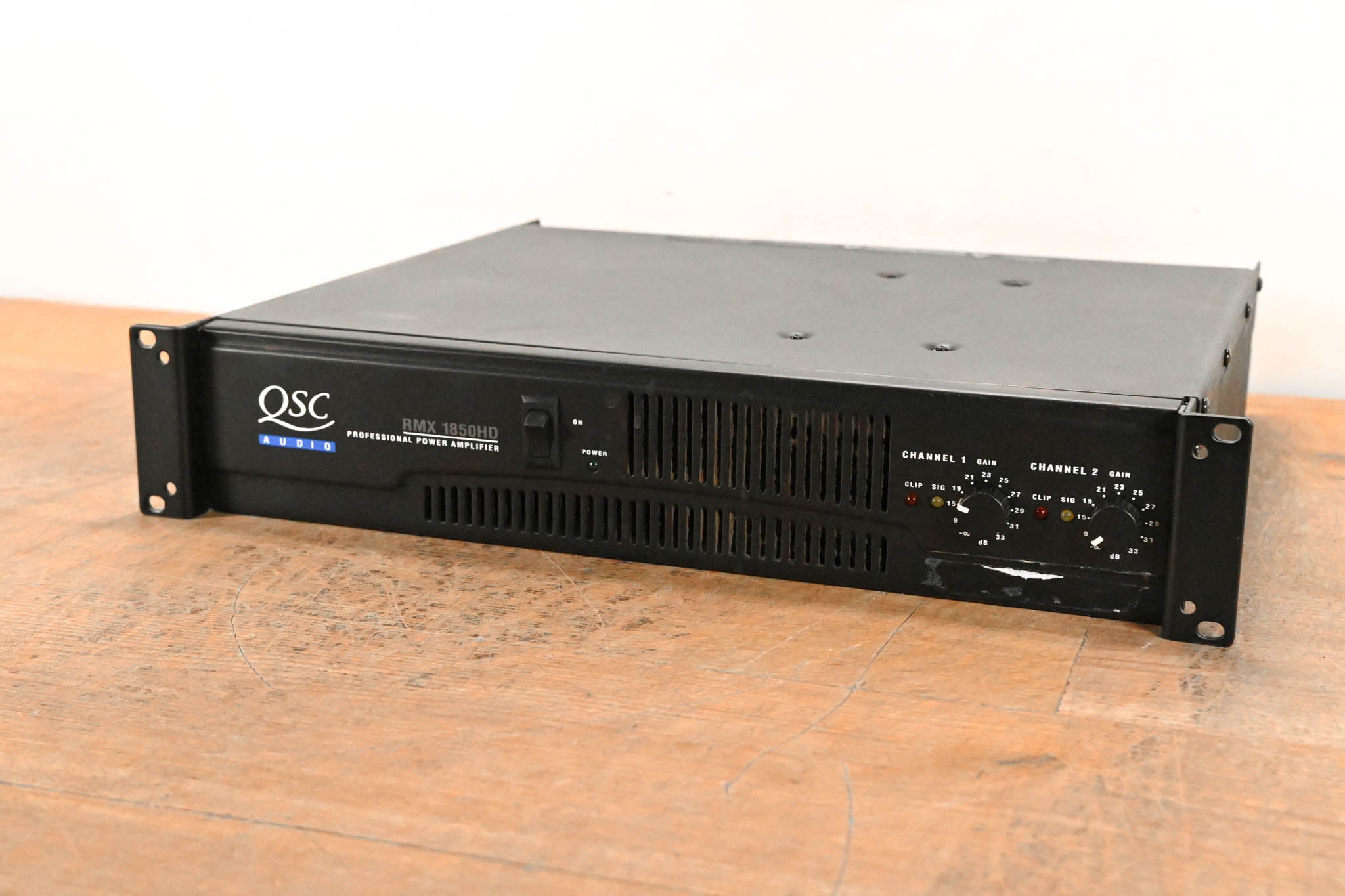 QSC RMX1850HD 2-Channel Power Amplifier