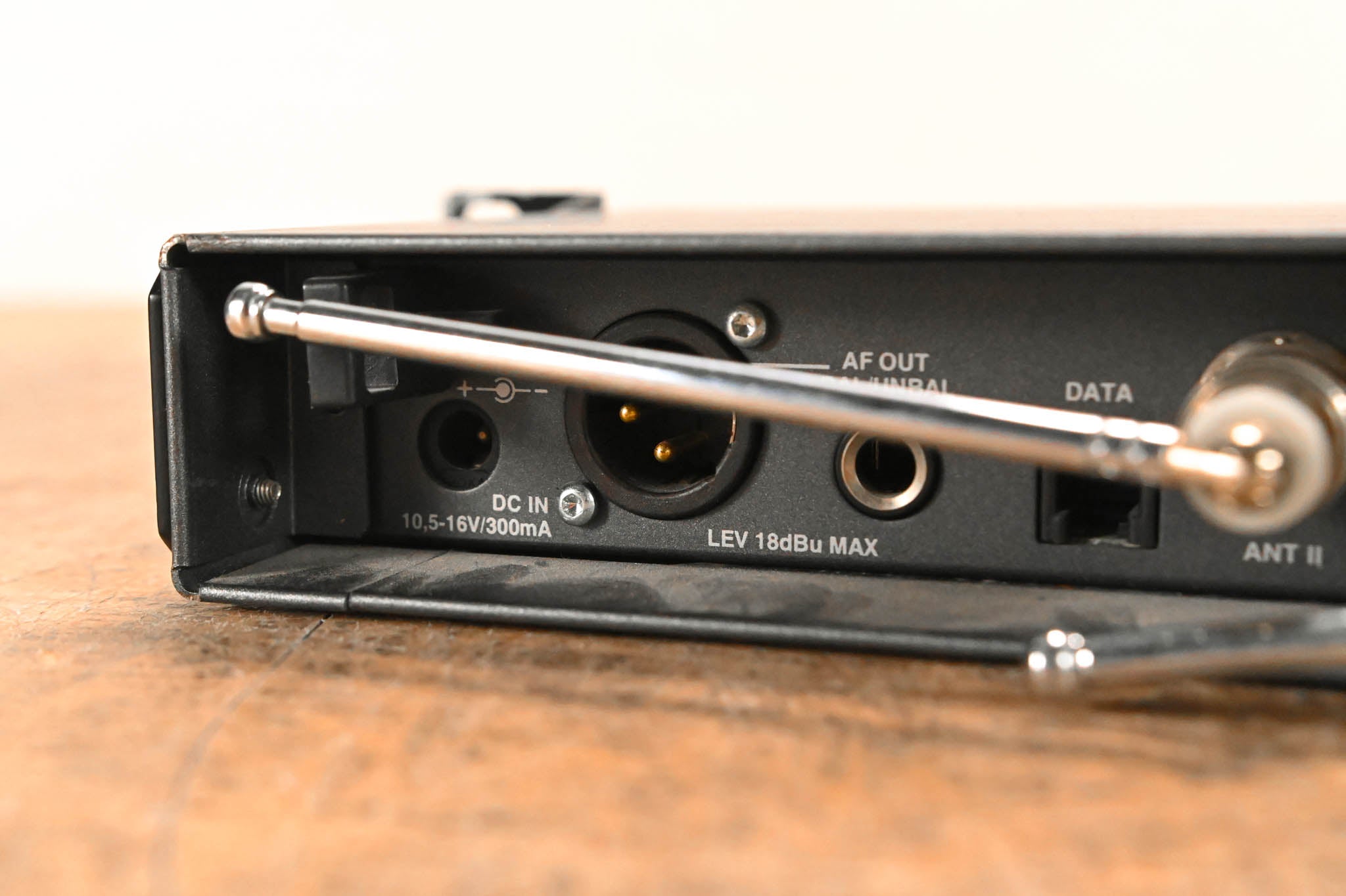 Sennheiser ew 300 G2 Handheld Wireless System 518-554MHz NO POWER SUPPLY