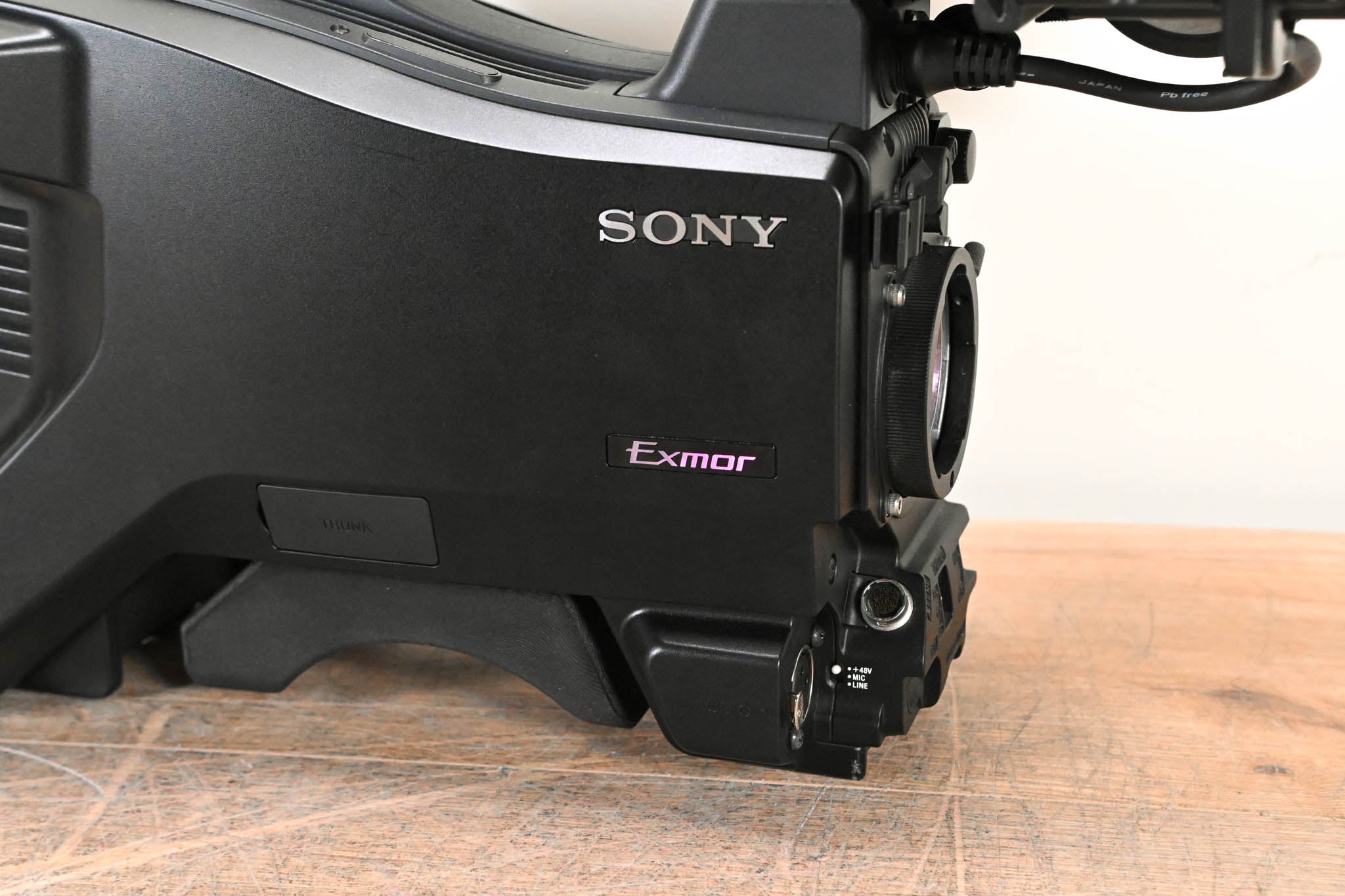 Sony HXC-D70 HD/SD Studio Camera