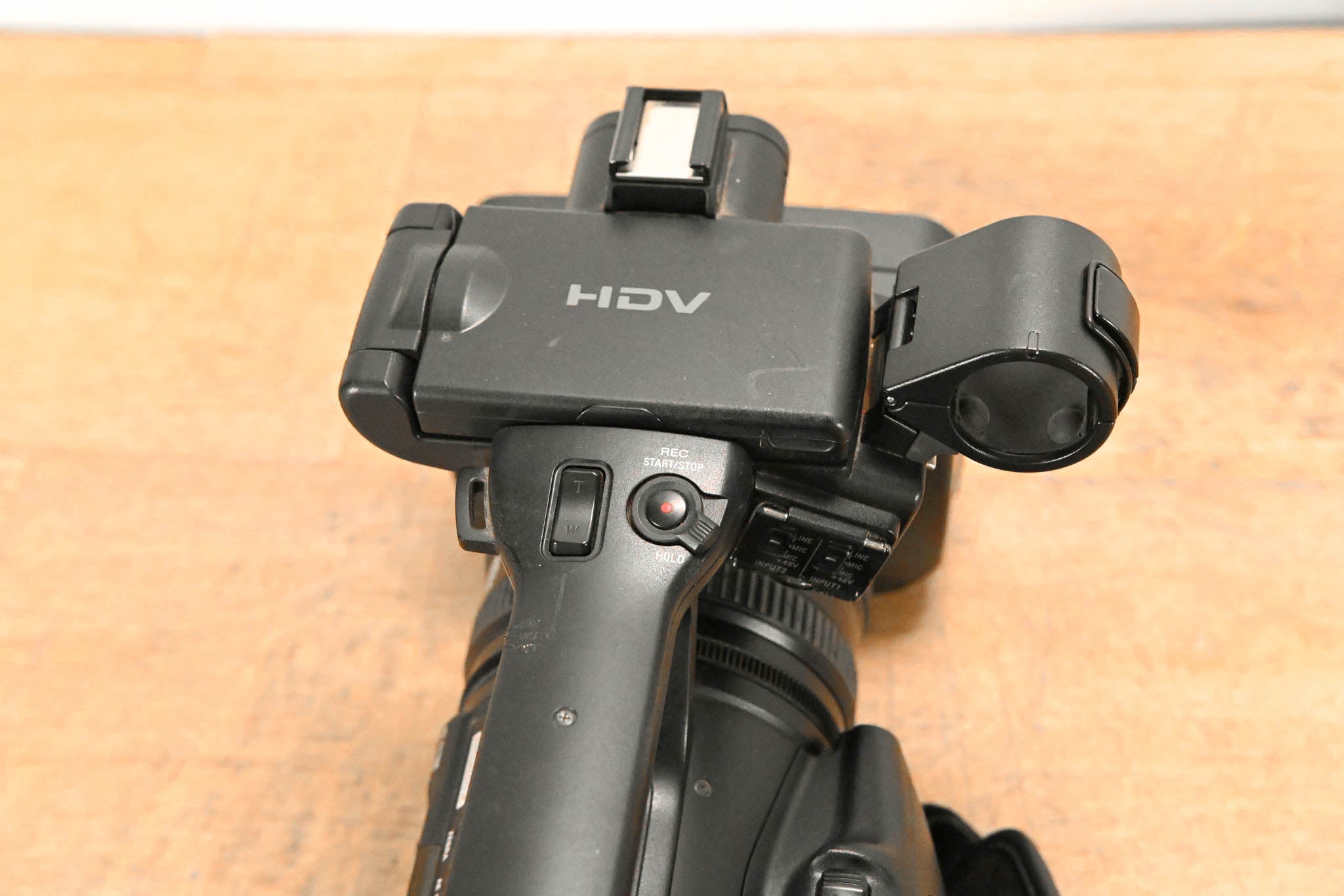 Sony HVR-Z5U Professional 1/3" 3-CMOS HDV Camcorder