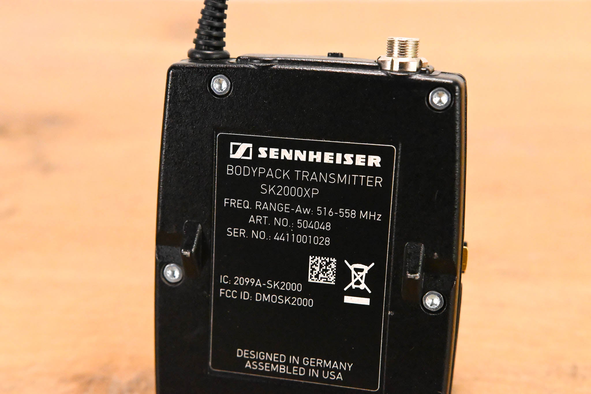Sennheiser EM 2050 Wireless Receiver w/ one Beltpack - 516-558 MHz