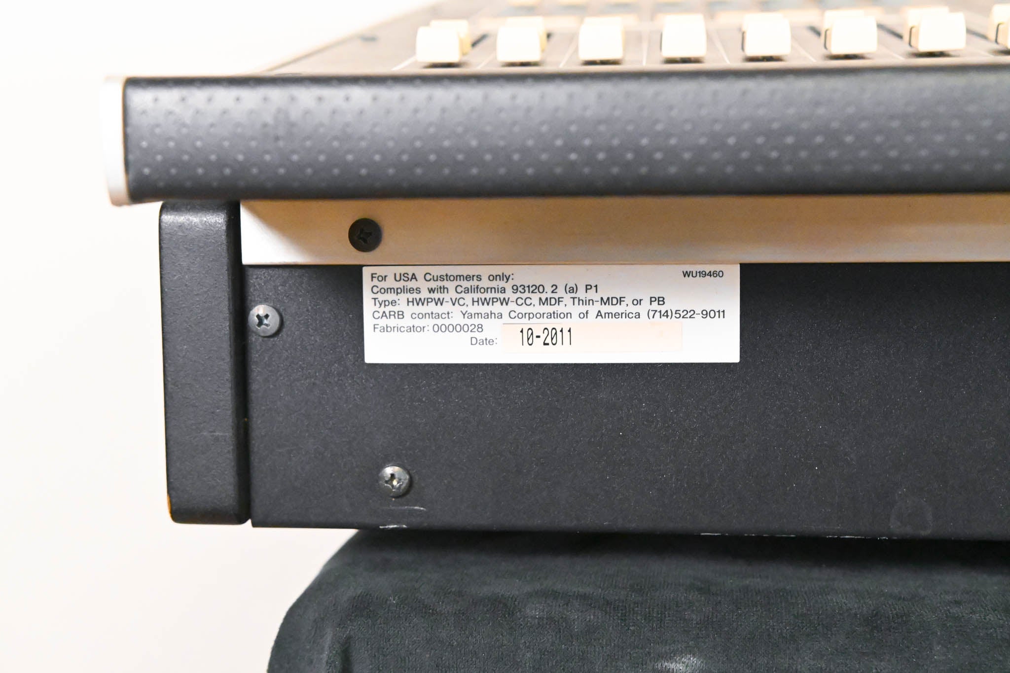 Yamaha M7CL-48 48-Channel Digital Audio Mixing Console