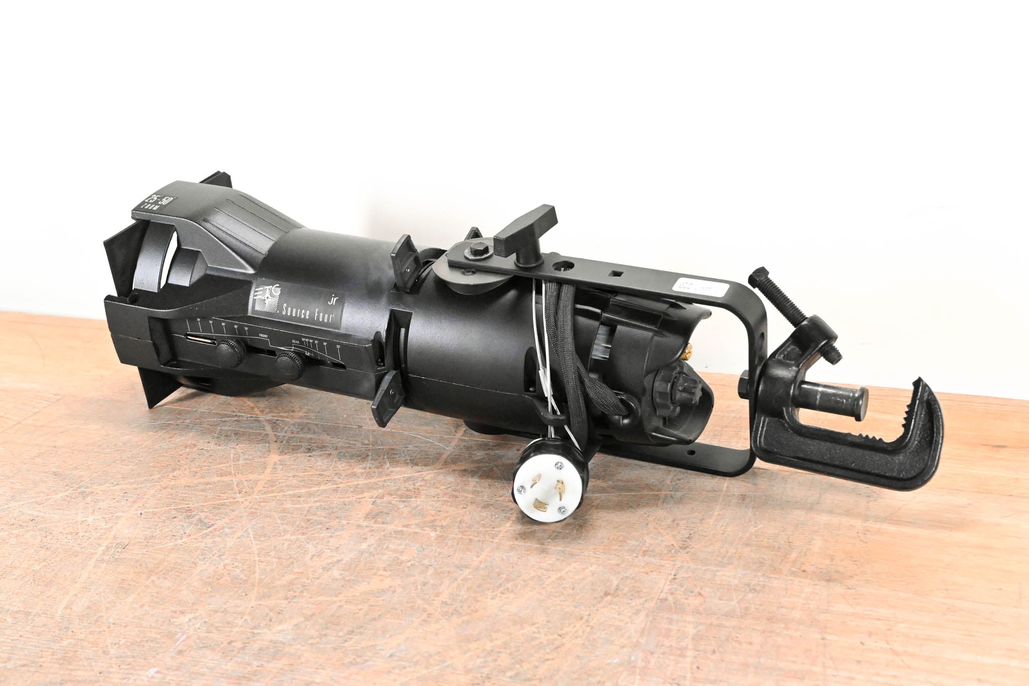 ETC Source Four Jr 25-50 Degree Zoom 575 Ellipsoidal Light