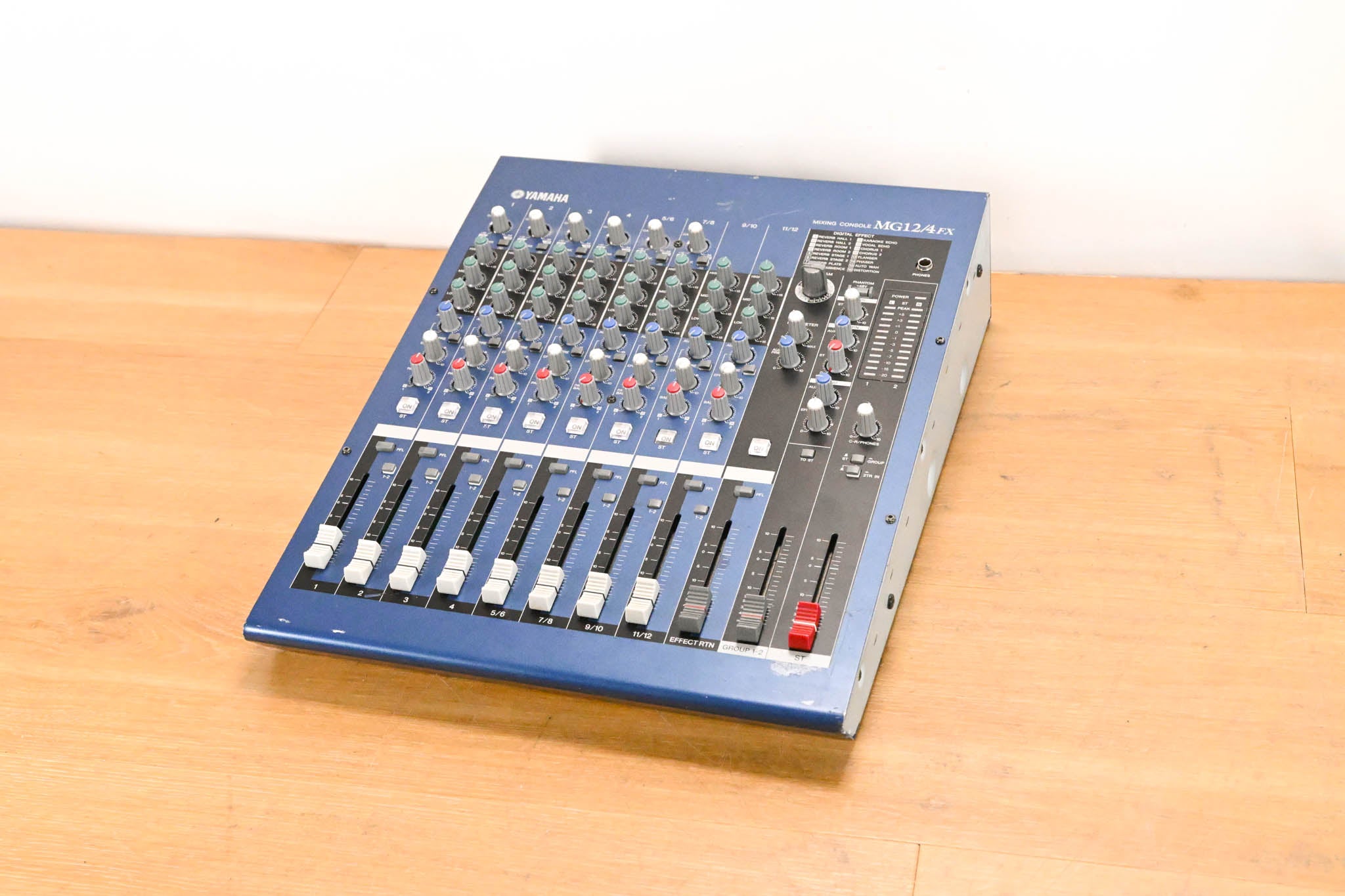 Yamaha MG12/4FX 12-Input 4-Bus Audio Mixer with Effects (NO PSU)