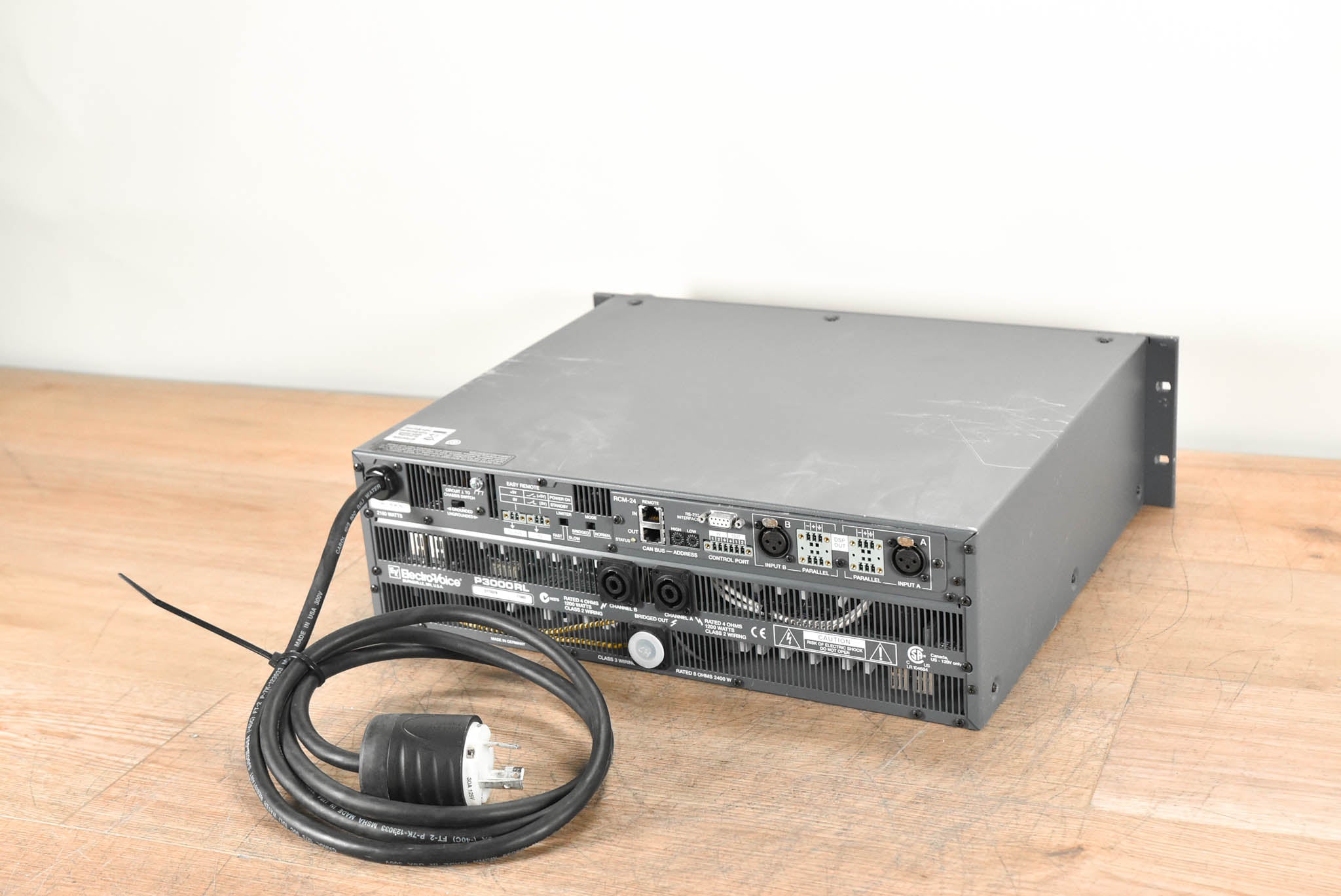 Electro-Voice (EV) P3000RL DSP-Controlled 2-Channel Power Amplifier