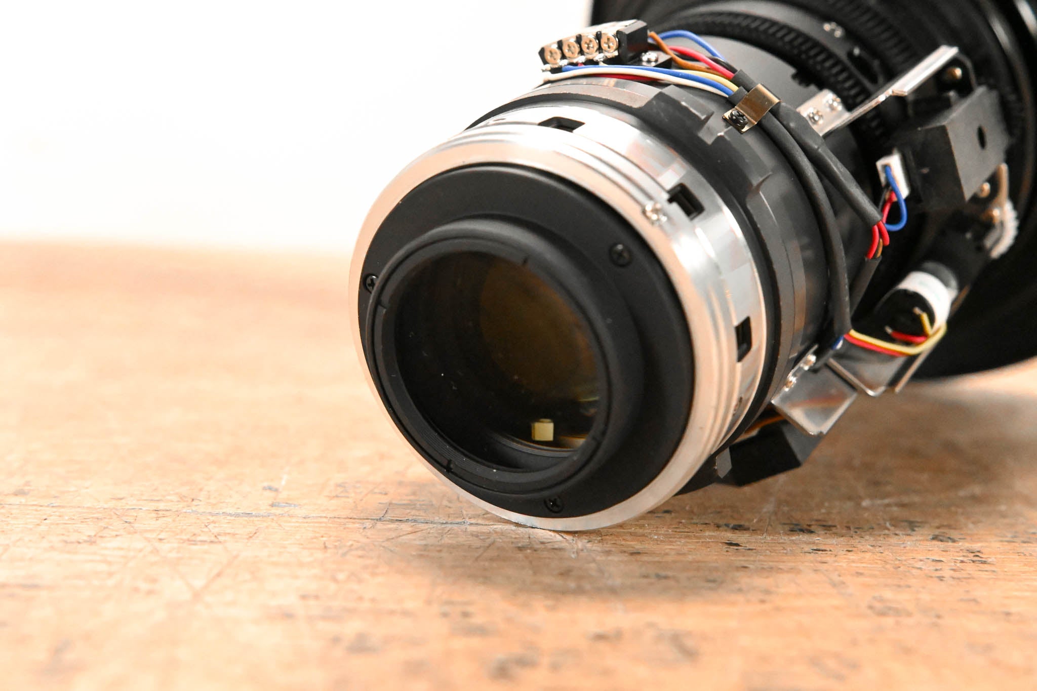 Digital Projection E-Vision Ultra Wide Lens 115-339A 0.75-0.93:1 (WUXGA)
