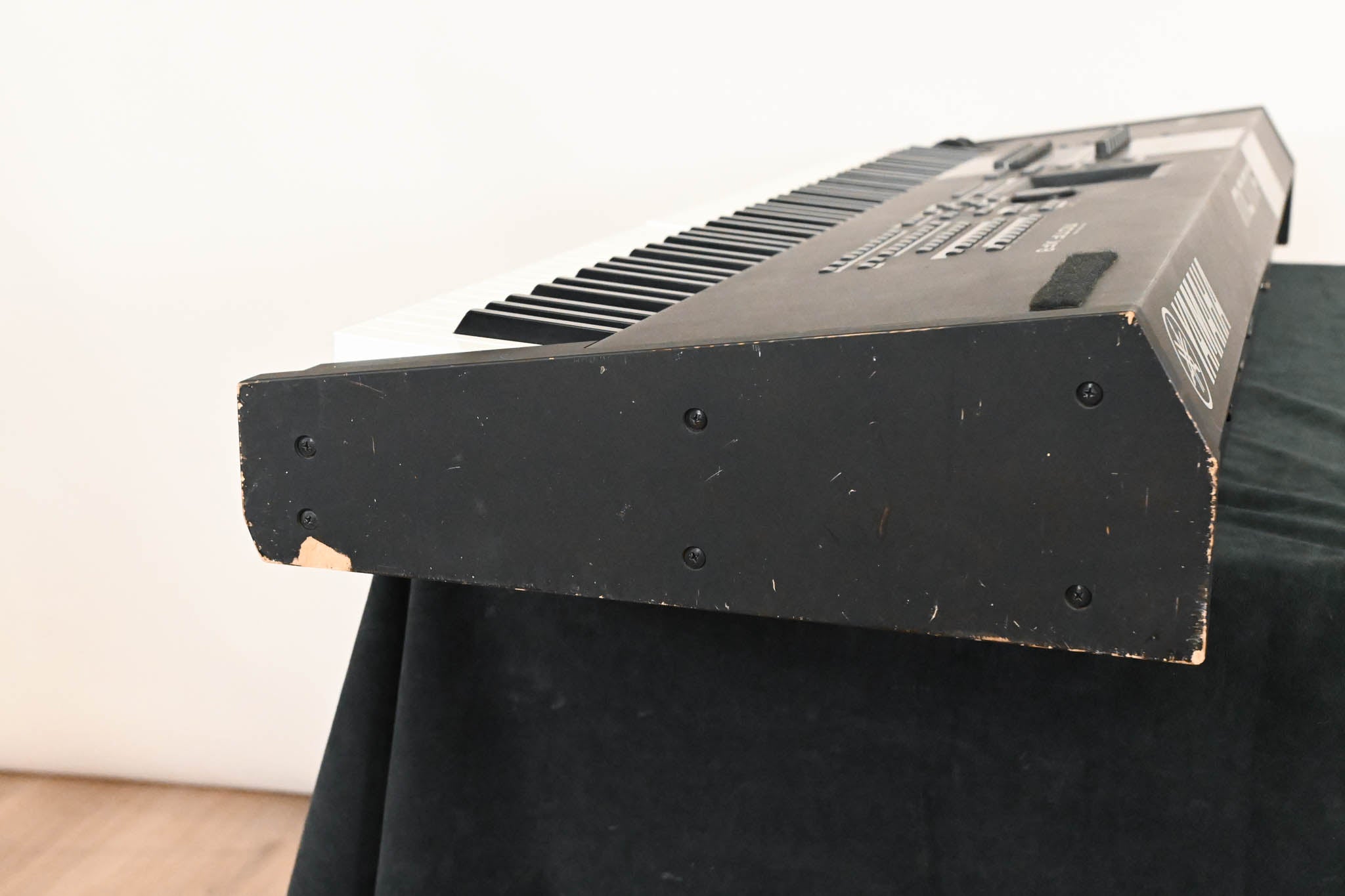 Yamaha MOTIF XF8 88-Key Workstation Keyboard