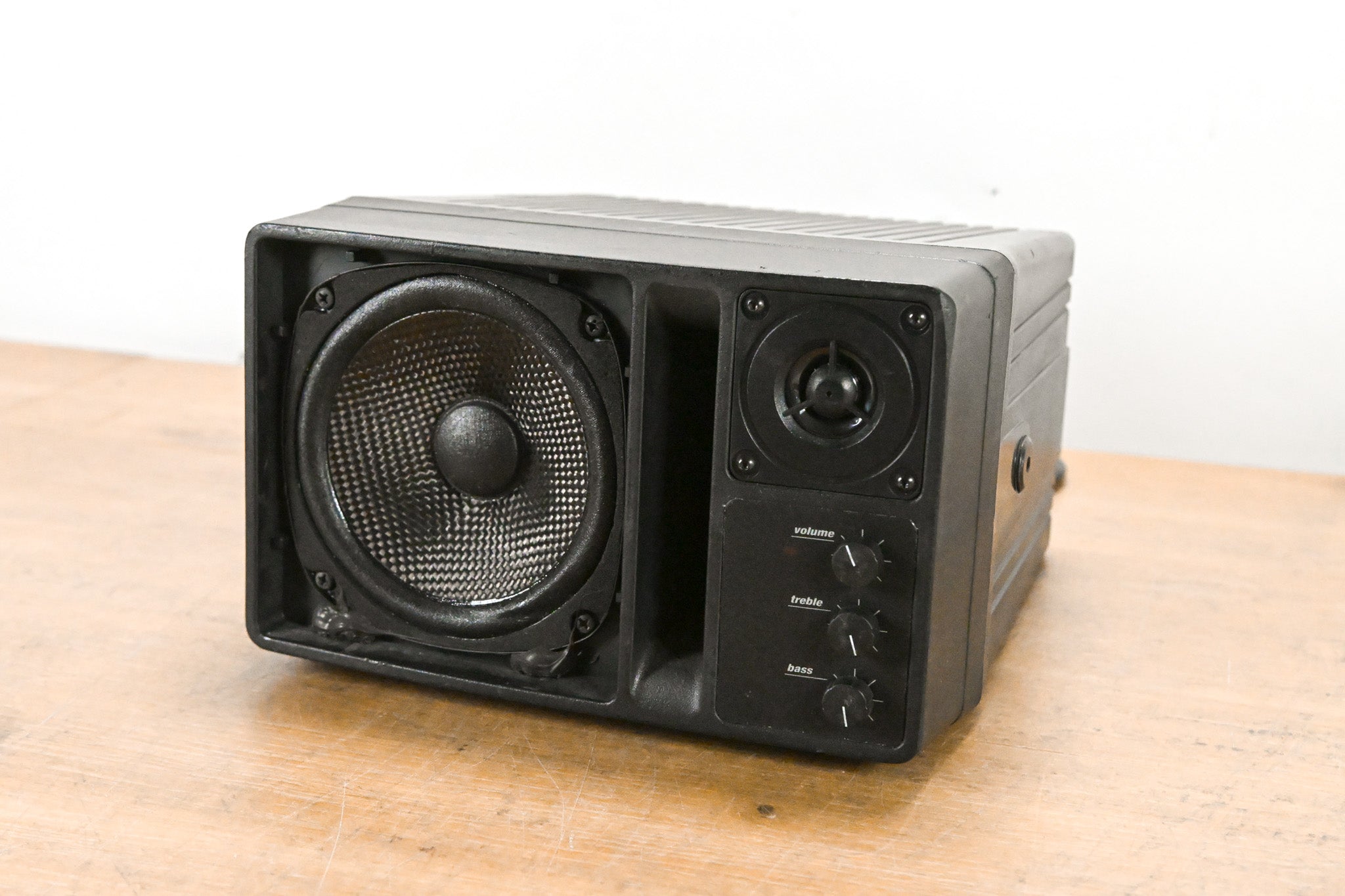 Anchor Audio AN-130 Speaker Monitor