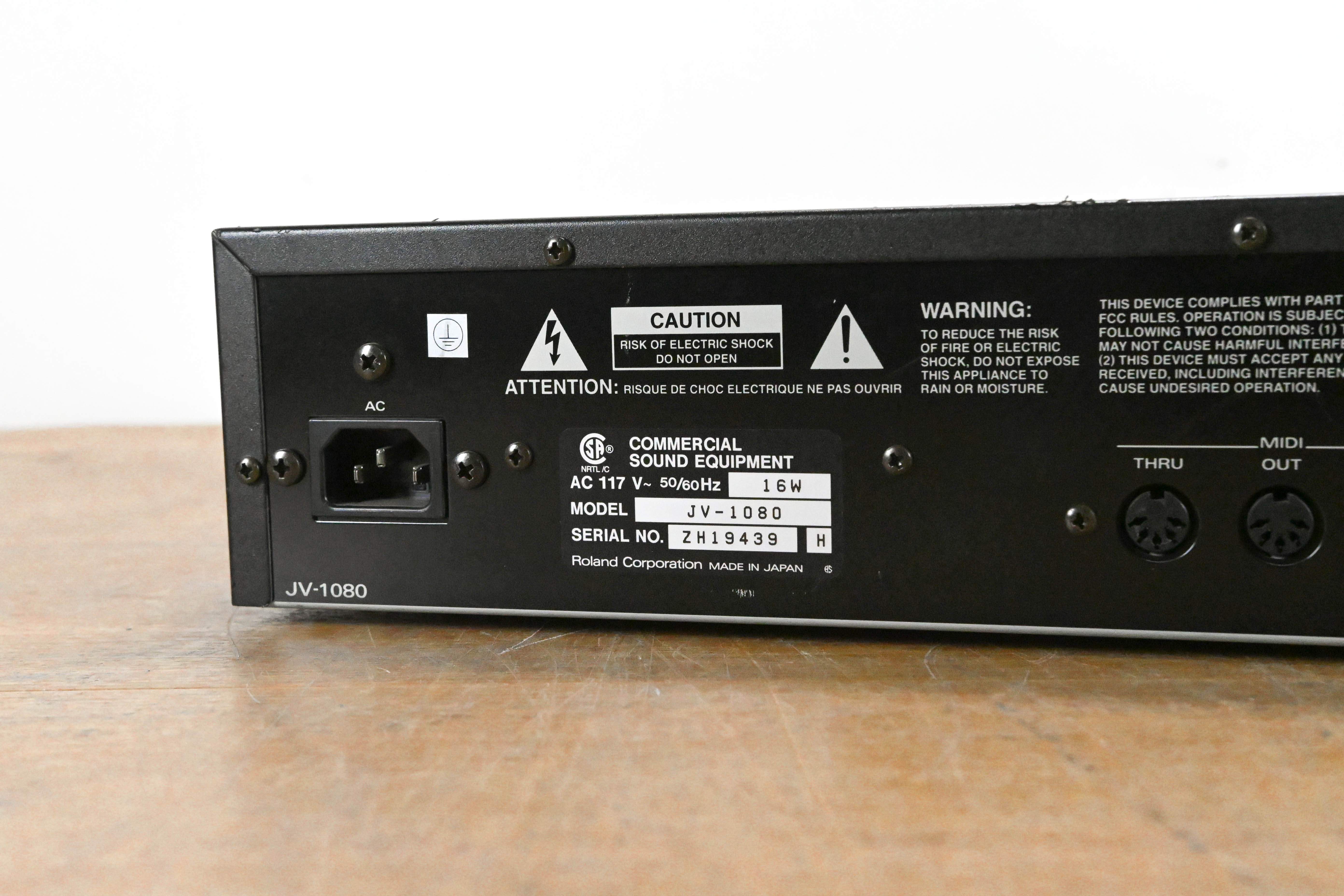 Roland JV-1080 64-Voice Synthesizer Module