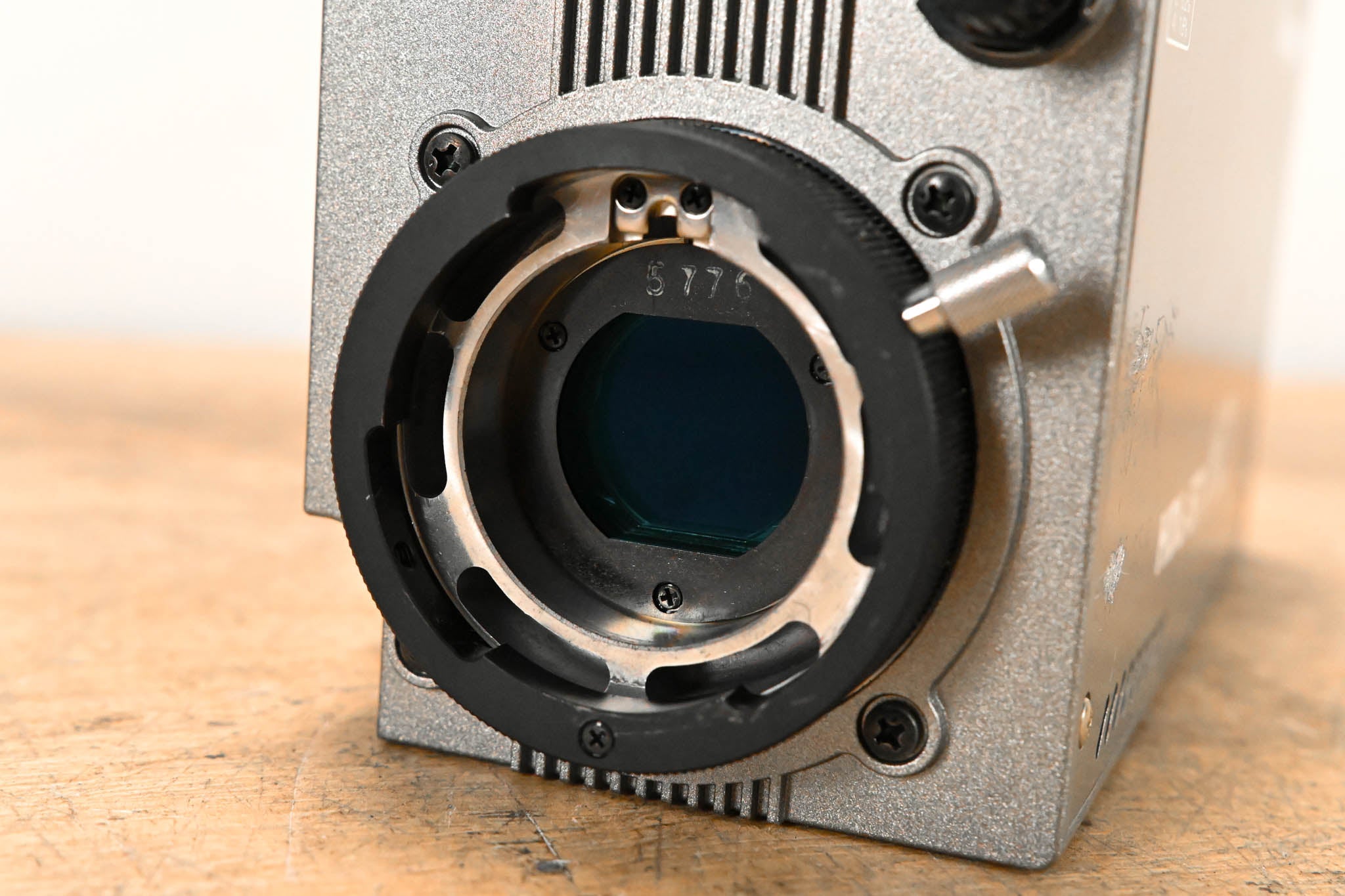 Ikegami HDL-57 3CMOS Multi-Format HDTV Camera