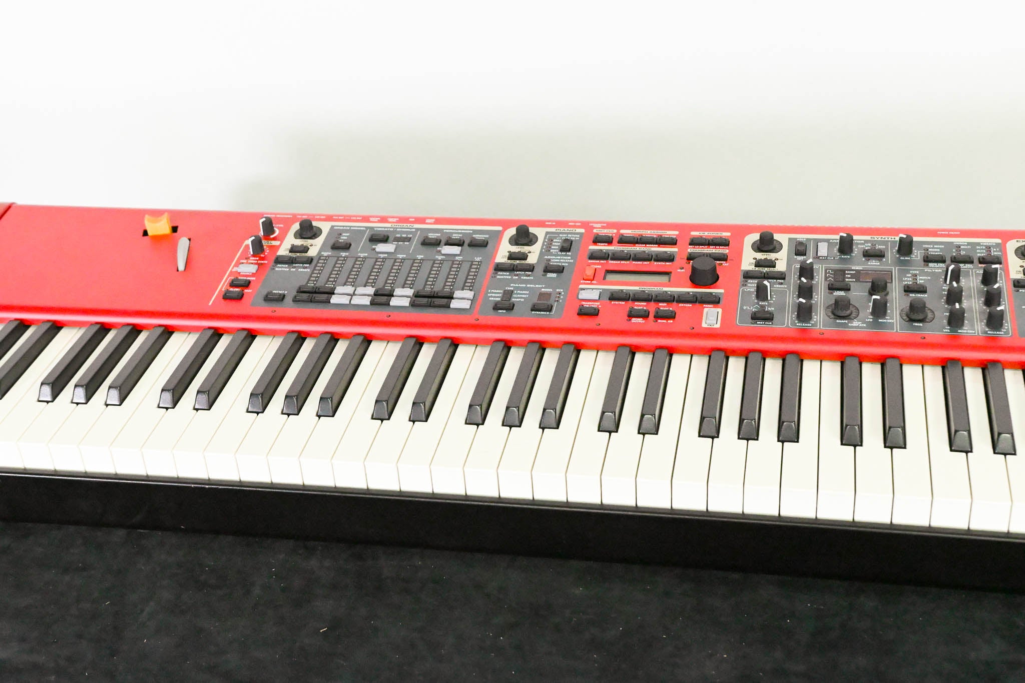 Nord Stage 2 HA88 Hammer Action 88-Key Digital Piano