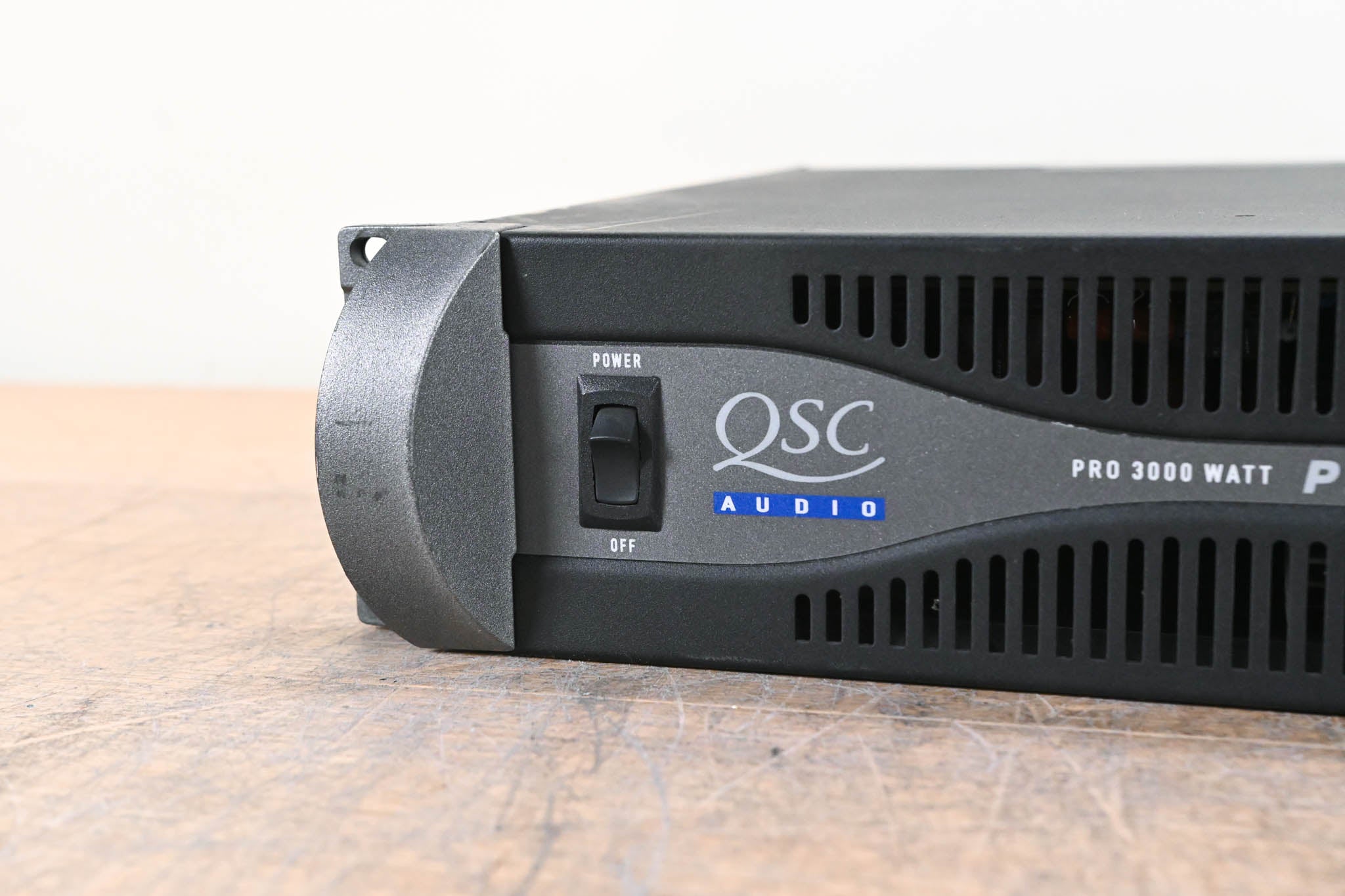 QSC PLX3002 2-Channel Power Amplifier