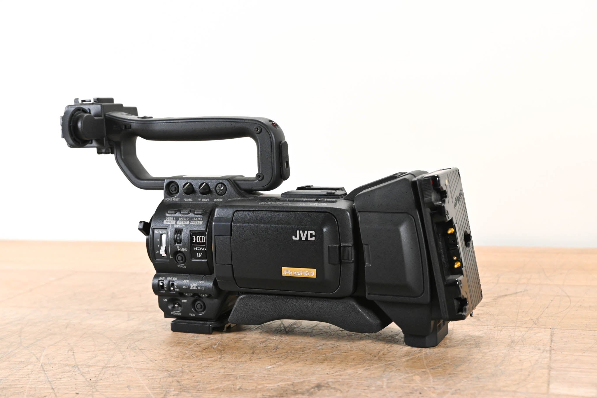 JVC GY-HD250CHU 1/3" 3-CCD Professional HDV Camcorder