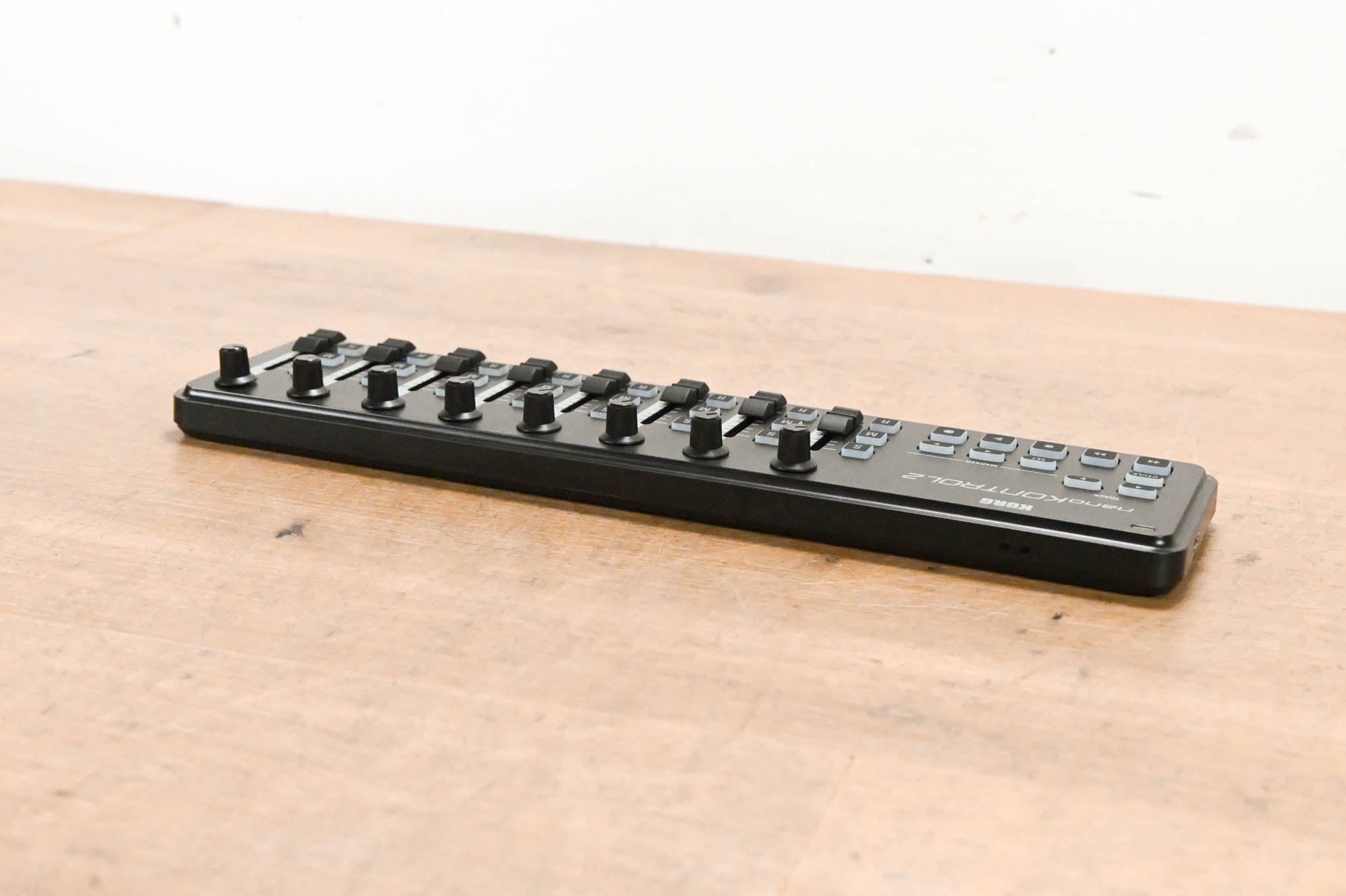 Korg nanoKONTROL 2 - MIDI Control Surface