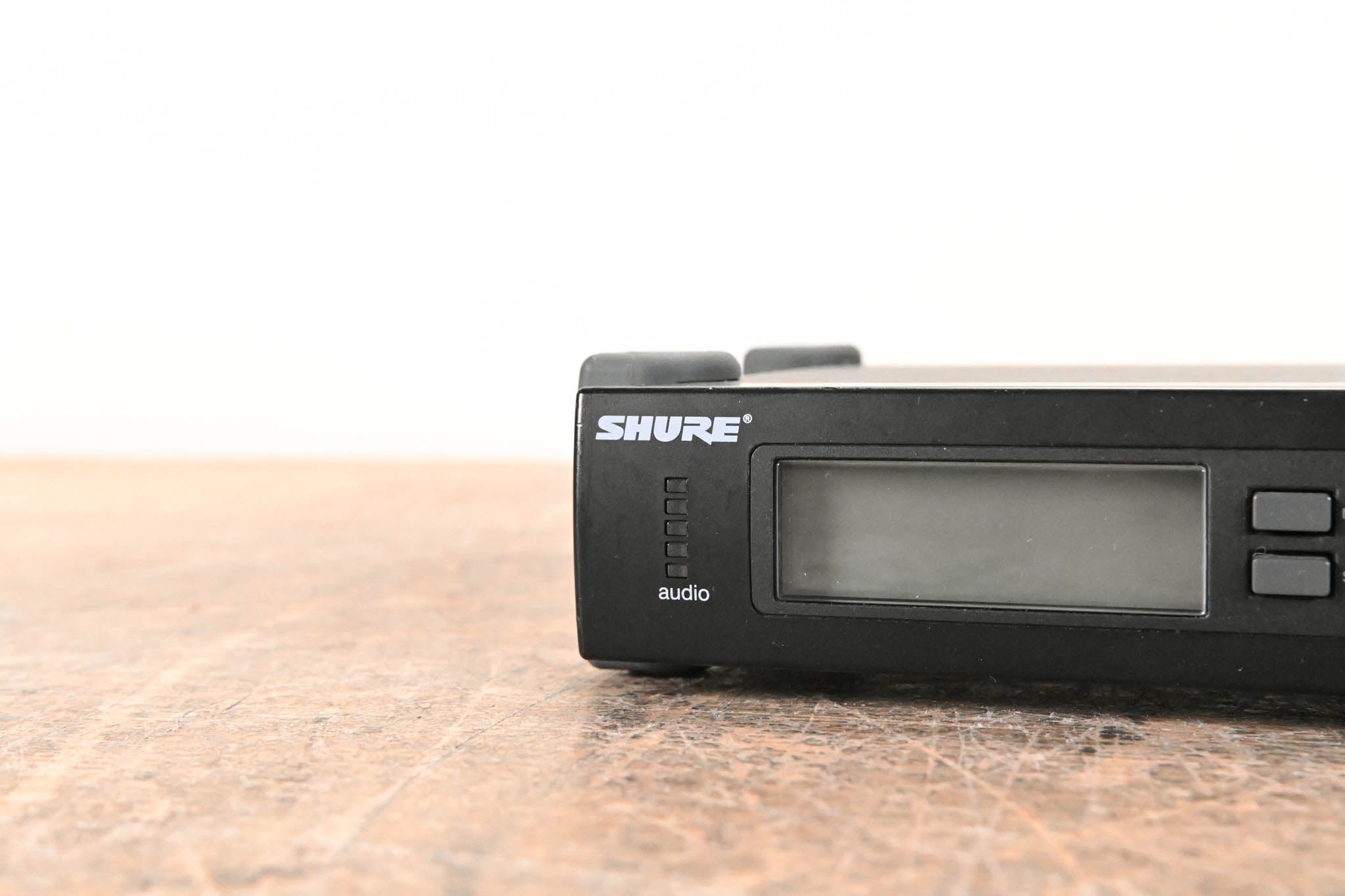 Shure SLX24/SM58 Handheld Wireless System - L4 Band: 638-662 MHz