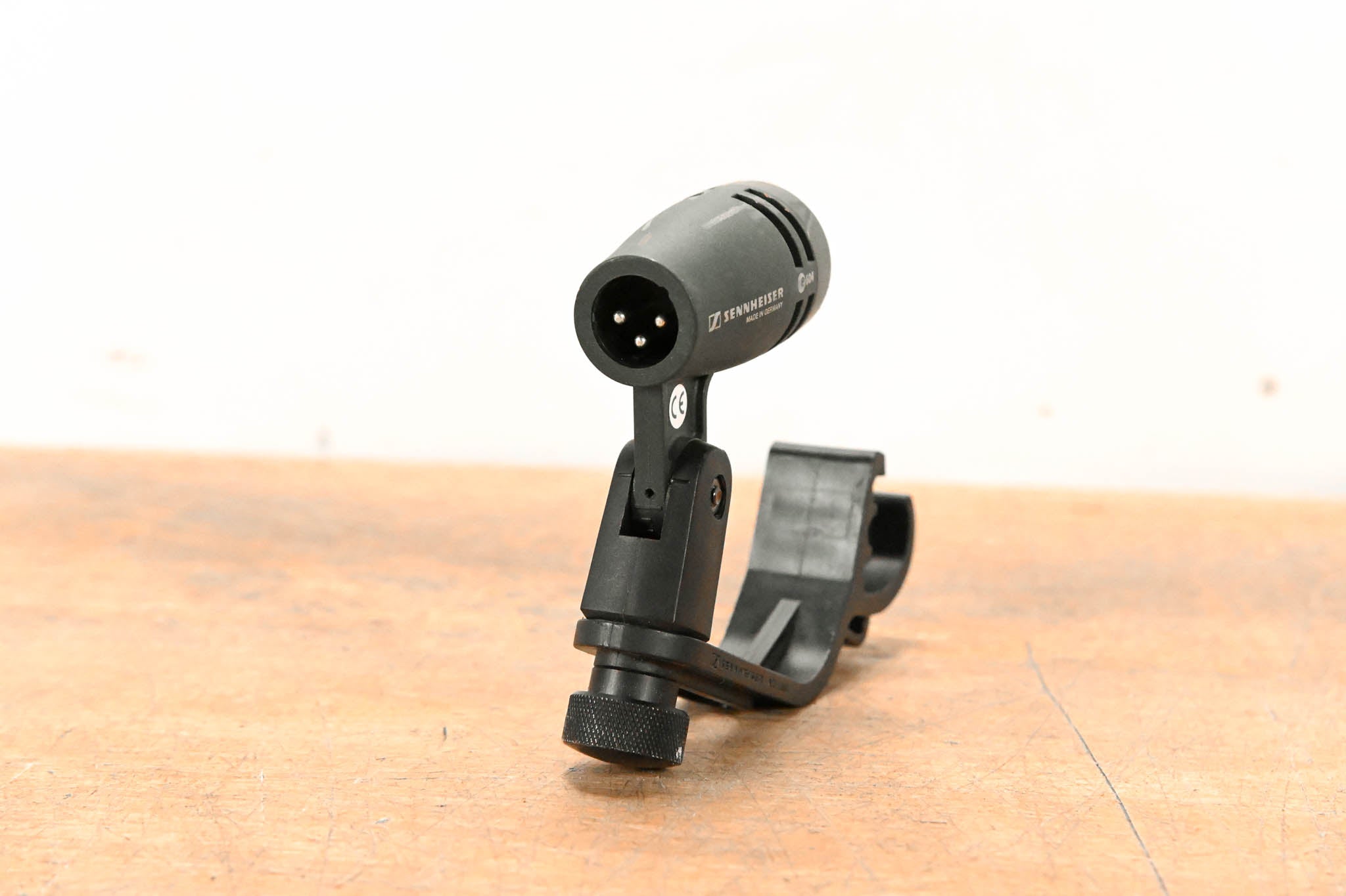 Sennheiser e 604 Dynamic Cardioid Instrument Microphone