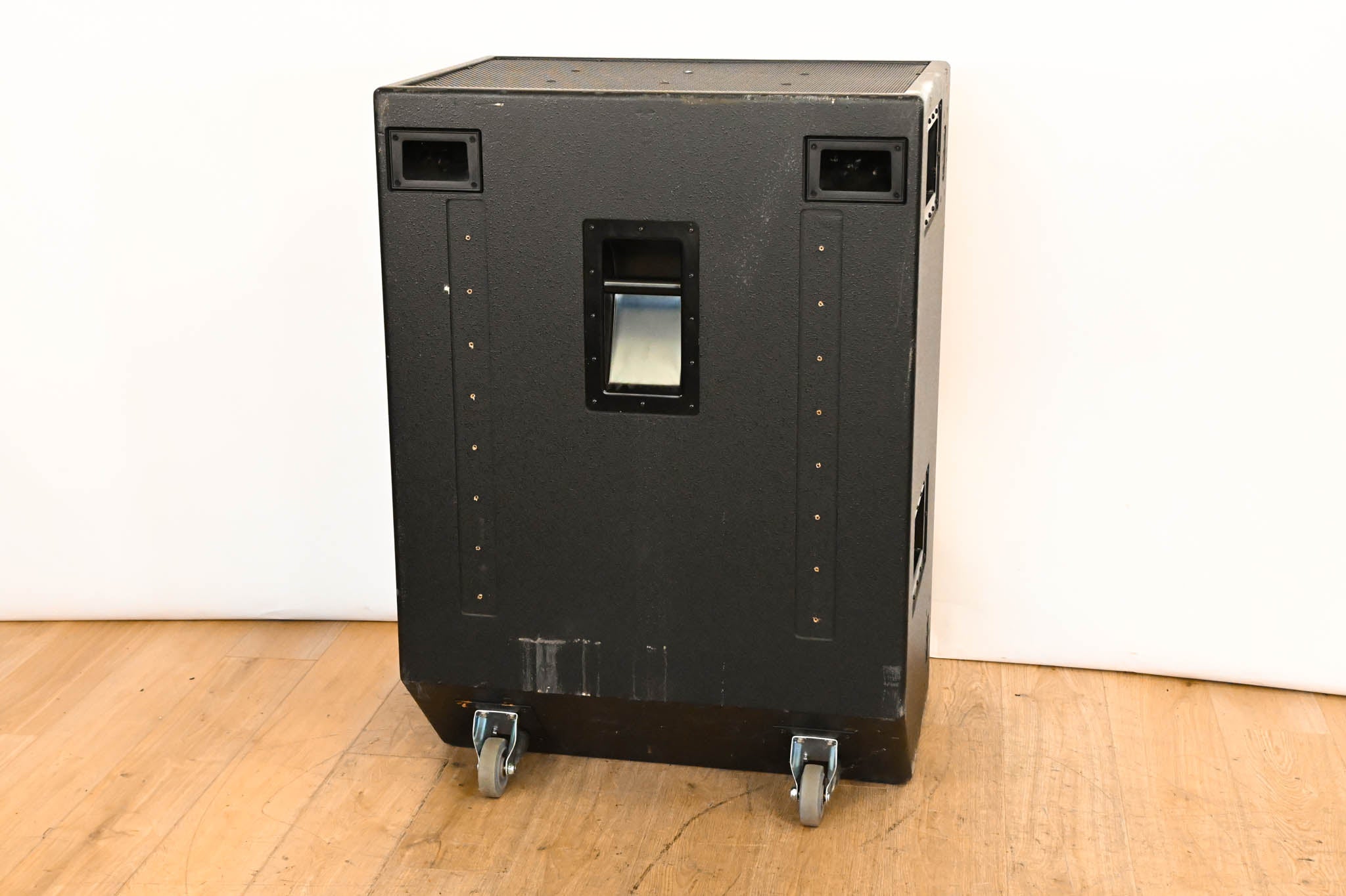 EAW SB1000zR High Output Dual 18" Passive Subwoofer