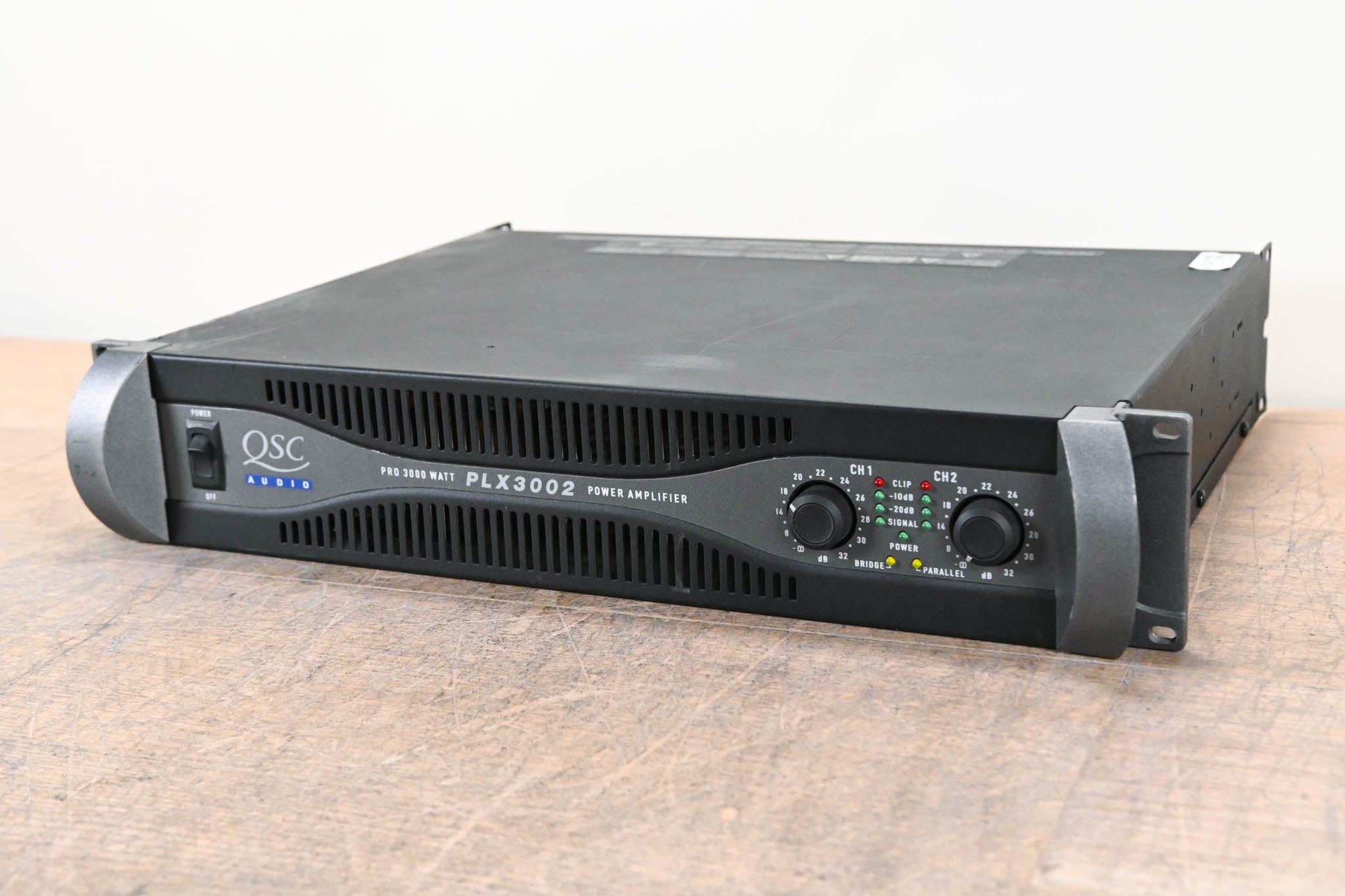 QSC PLX3002 2-Channel Power Amplifier