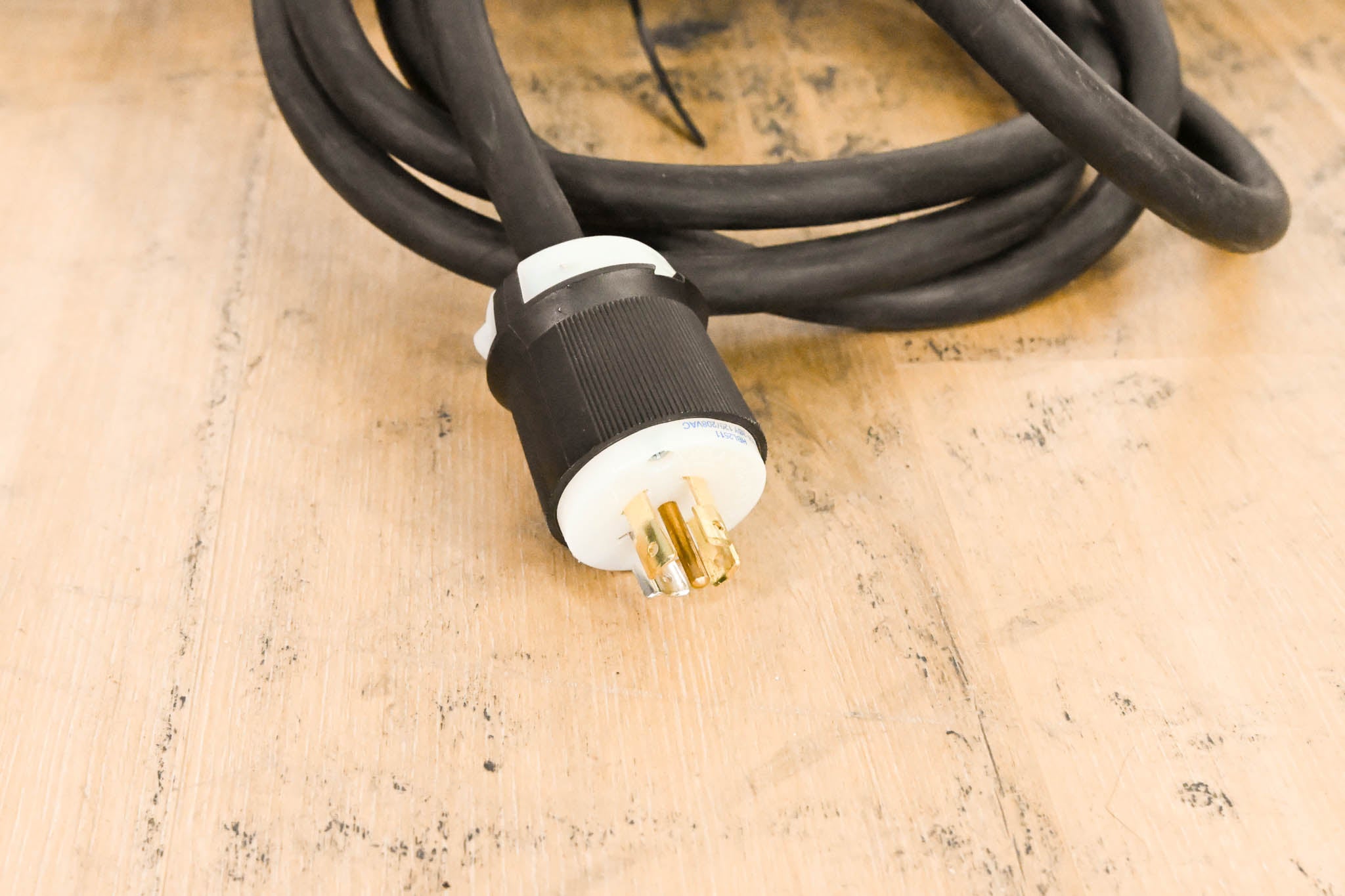 ETC SB6-10M 6 x 10A (1200W) SmartBar with Stage Pin Connectors