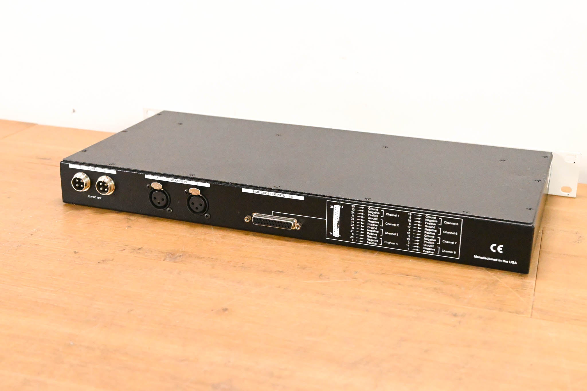 Brainstorm Electronics SR-28 Timecode Distributor/Reshaper (NO PSU)