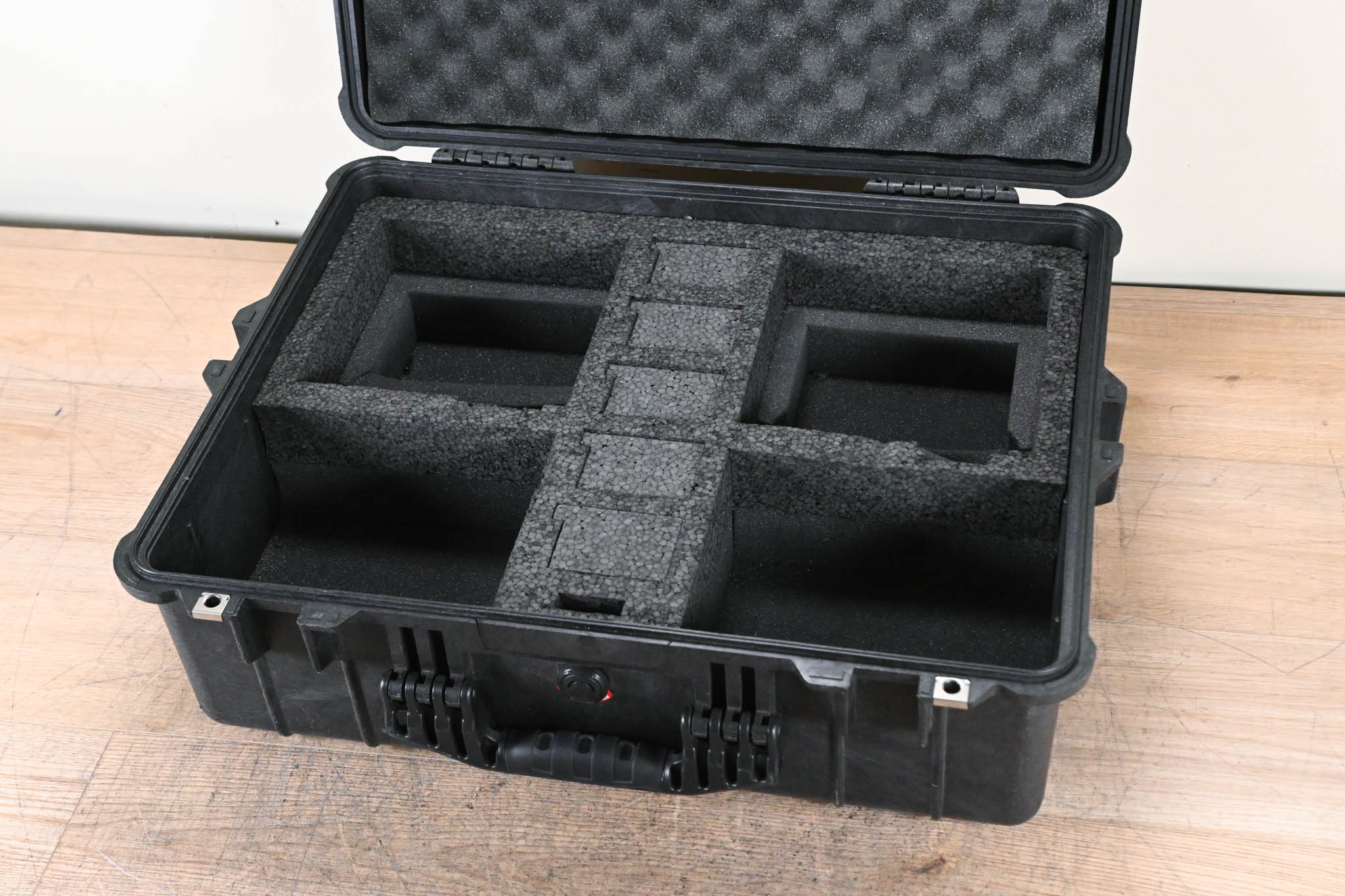 Clear-Com 176G018 Travel Case for DX300 Systems