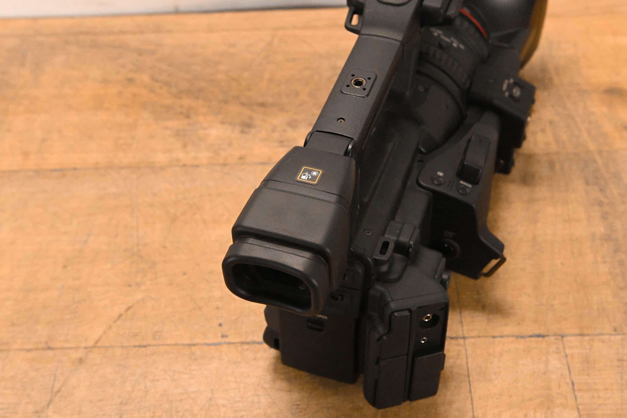 Canon XF305 Professional Camcorder