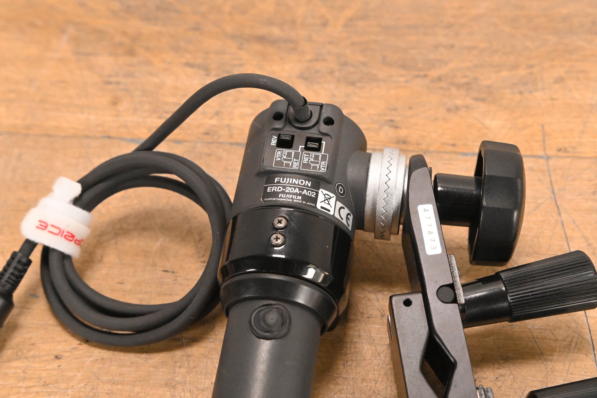 Fujinon ERD-20A-A02 Zoom Demand with MCA-7 Mounting Clamp