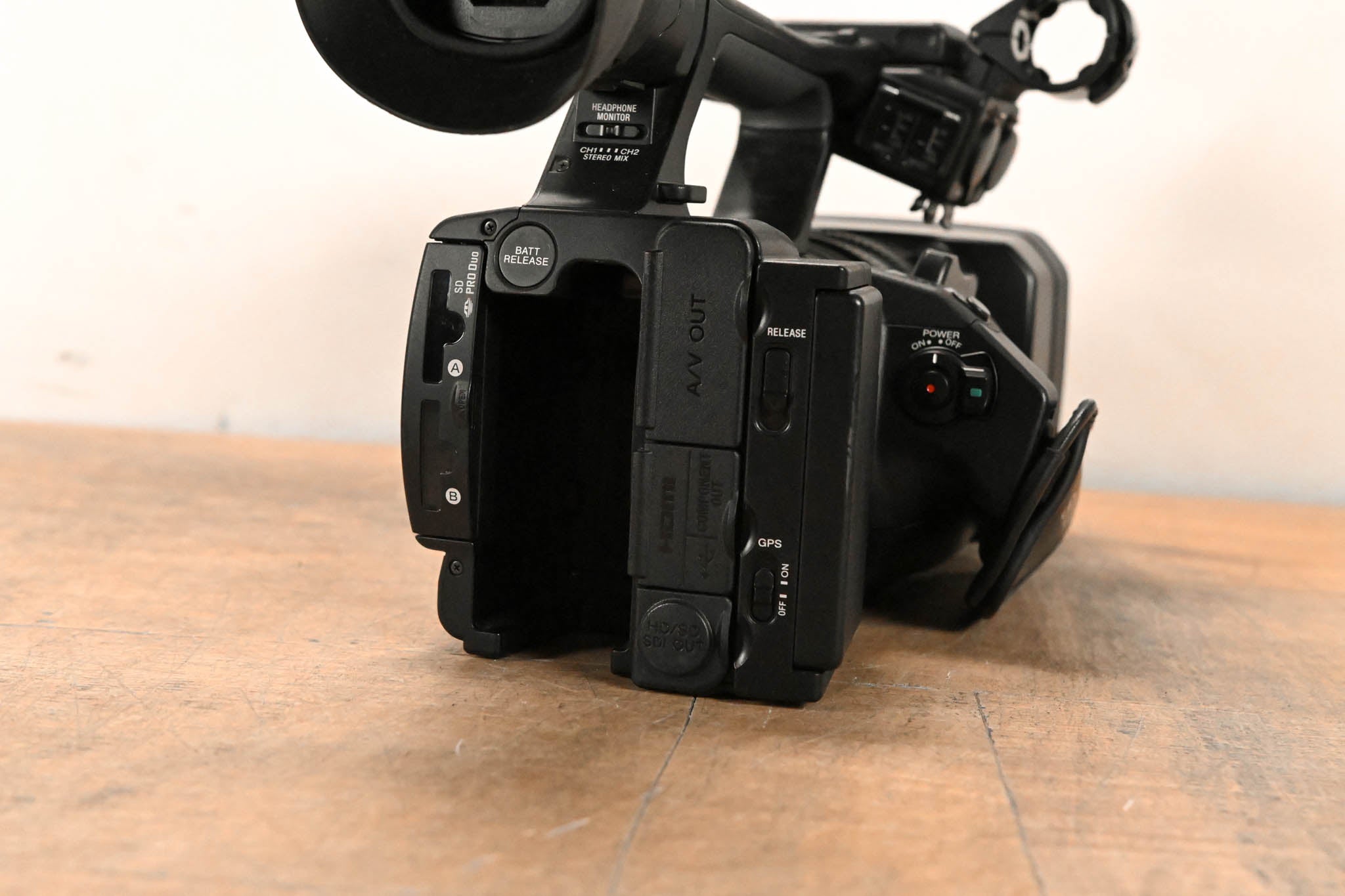 Sony HXR-NX5U NXCAM Professional Camcorder