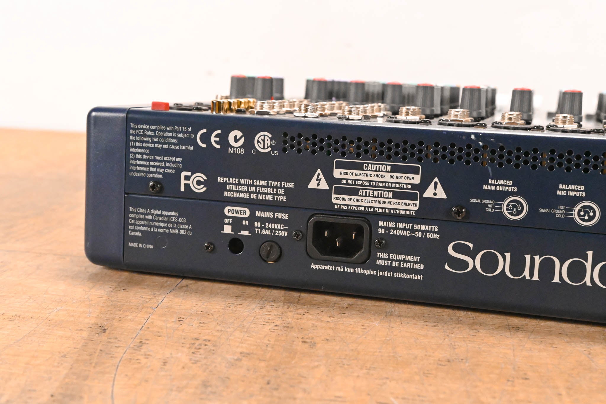 Soundcraft MFXi 8-Channel Analog Mixer with Effects