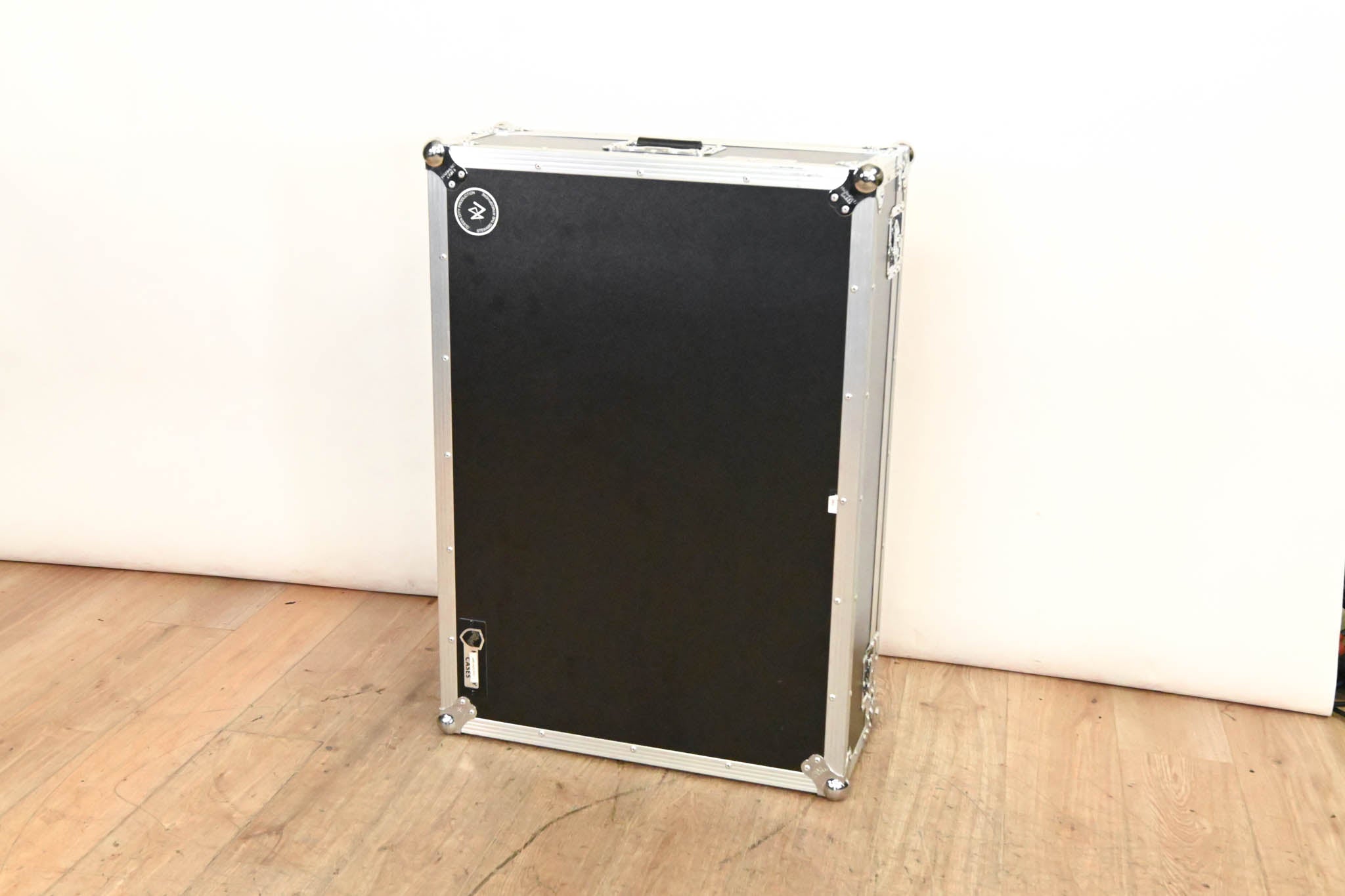 Behringer WING 48-Channel Digital Mixer with Road Case
