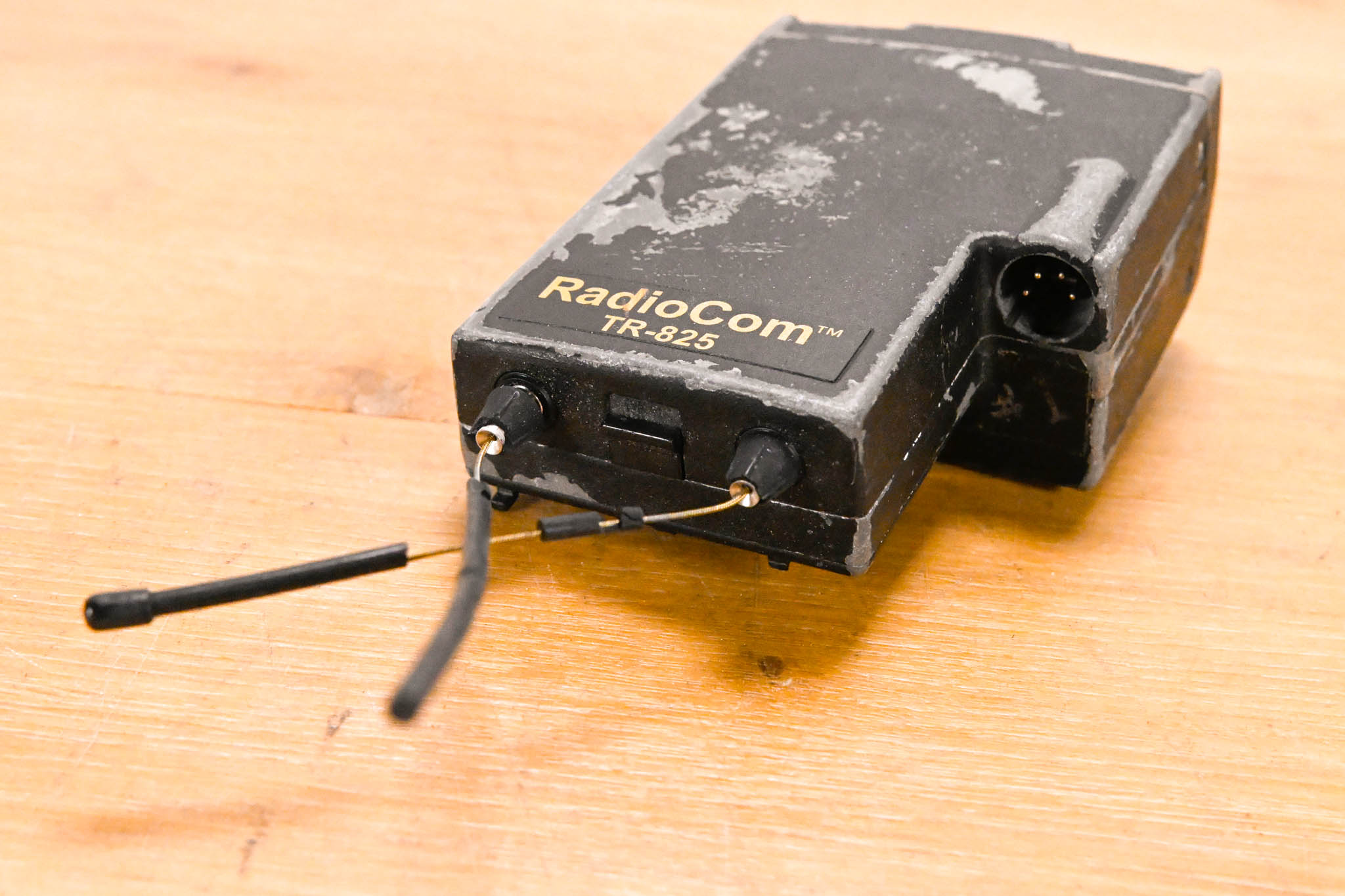 Telex RadioCom TR-825 2-Channel Binaural UHF Transceiver