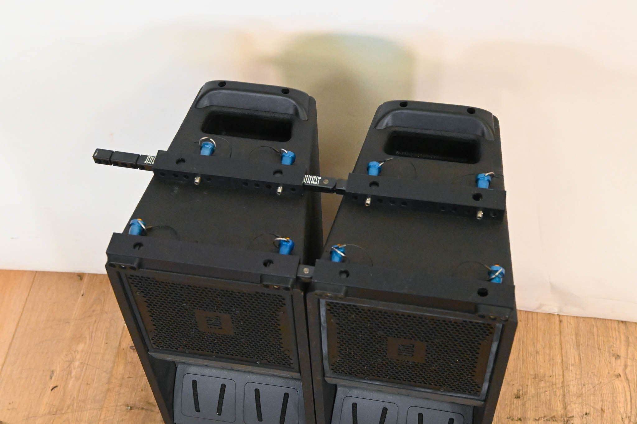 JBL VT4886 Dual 6.5" Passive Compact Line Array Loudspeakers (PAIR)