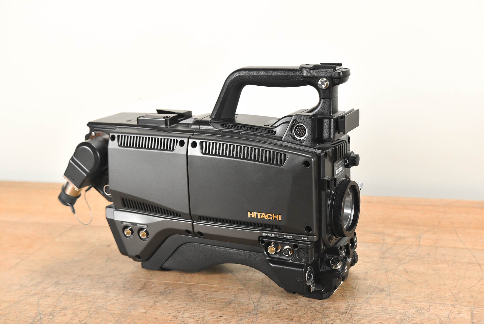 Hitachi Z-HD5000 HDTV Camera w/ CA-HF1000 Camera Adaptor