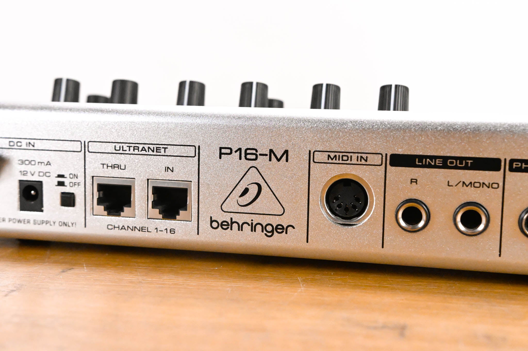 Behringer Powerplay P16-M 16-Channel Digital Personal Mixer