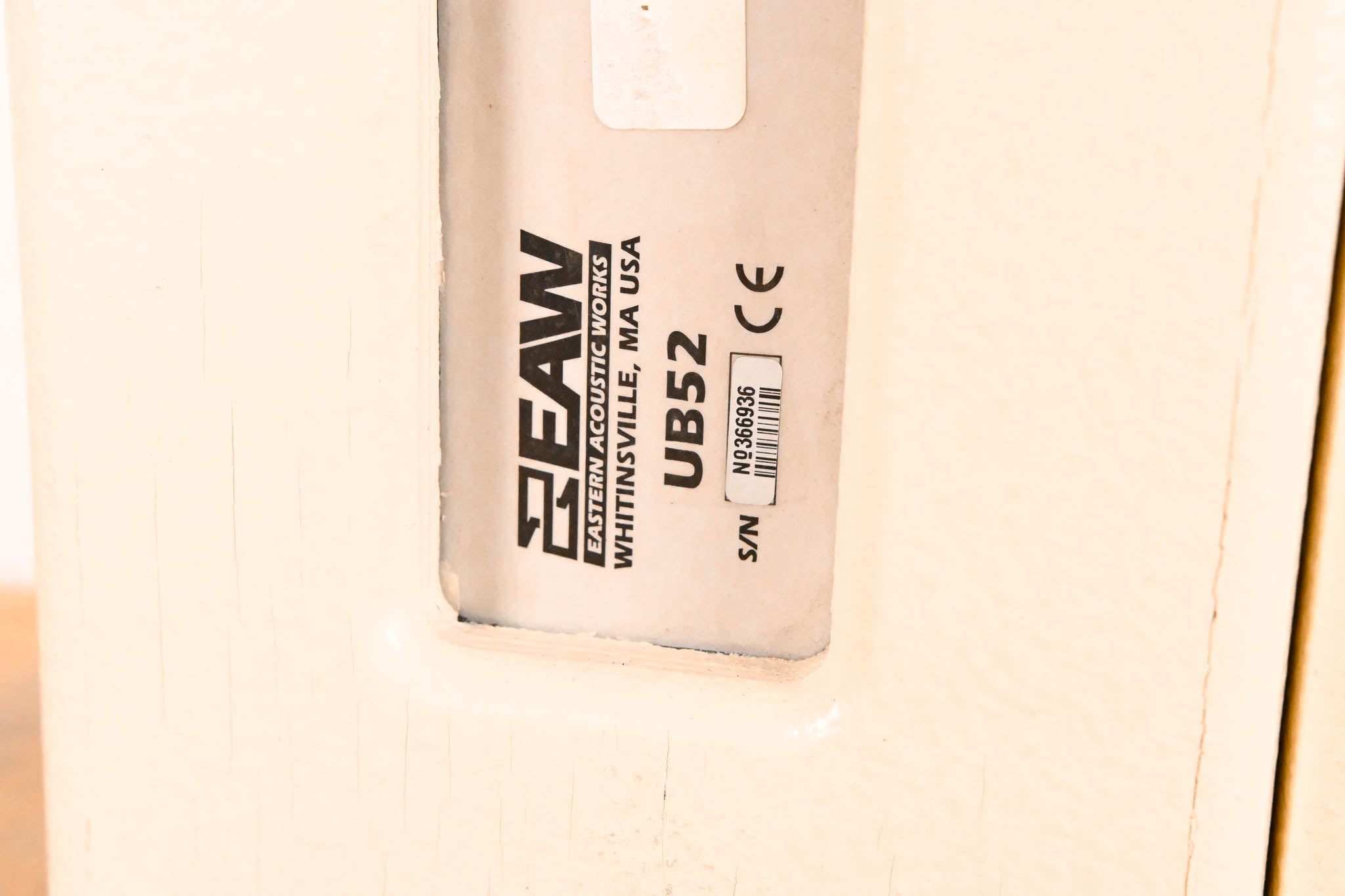 EAW UB52 Two-Way Full-Range Loudspeaker - White (PAIR)