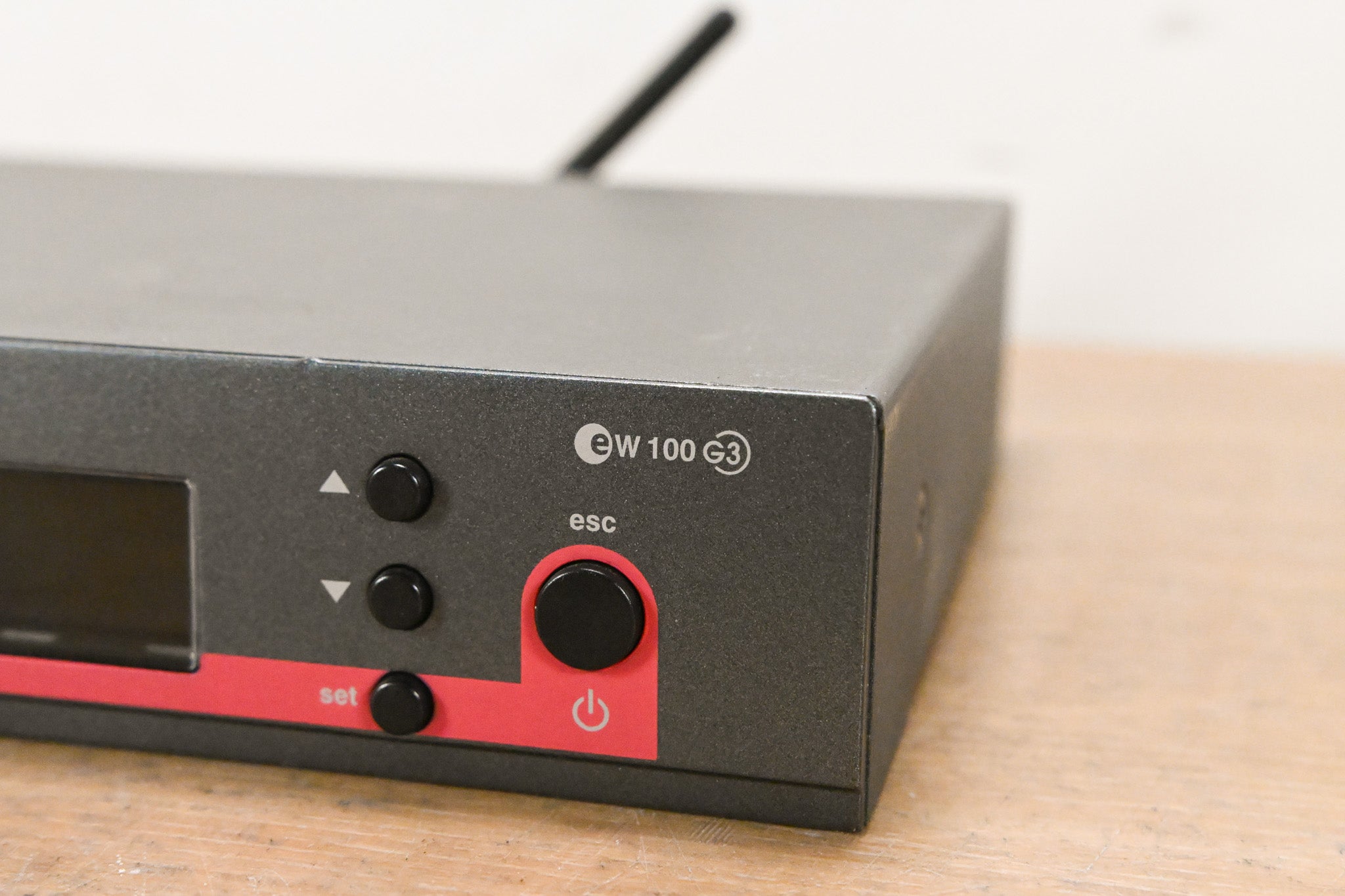 Sennheiser EM 100 G3 Wireless Receiver - 516-558 MHz (NO POWER SUPPLY)