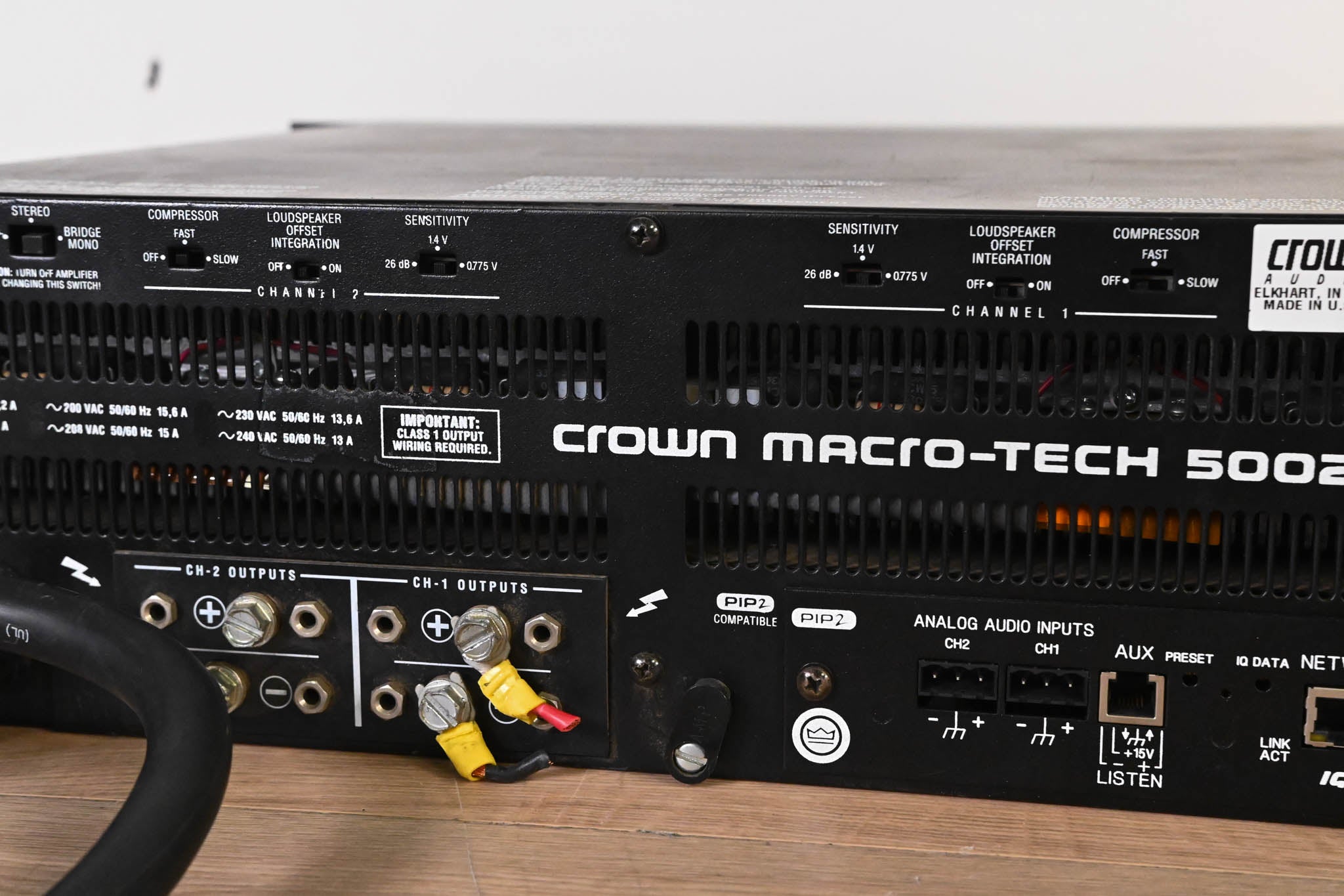 Crown Macro-Tech 5002VZ 2-Channel Power Amplifier