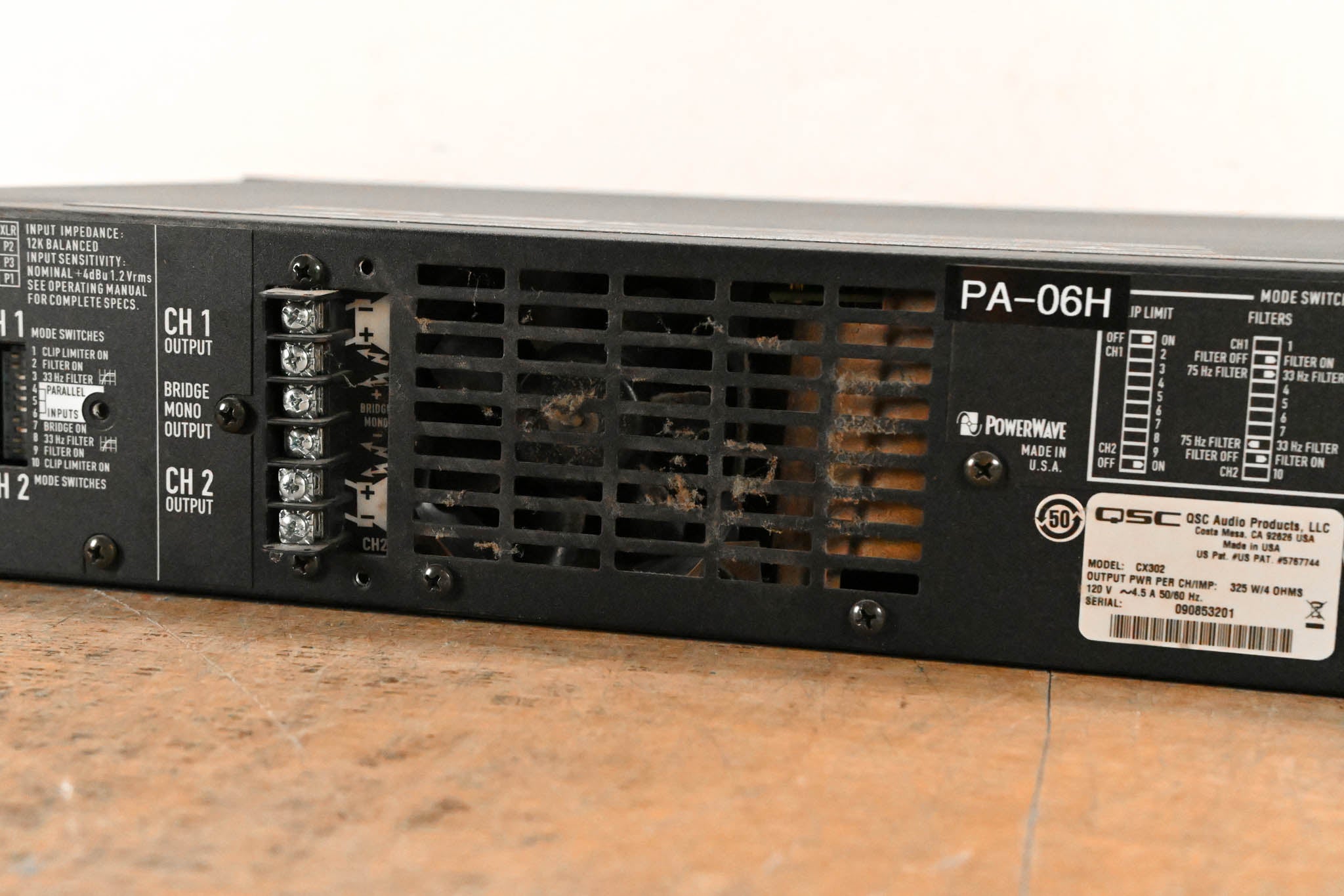 QSC CX302 2-Channel Power Amplifier